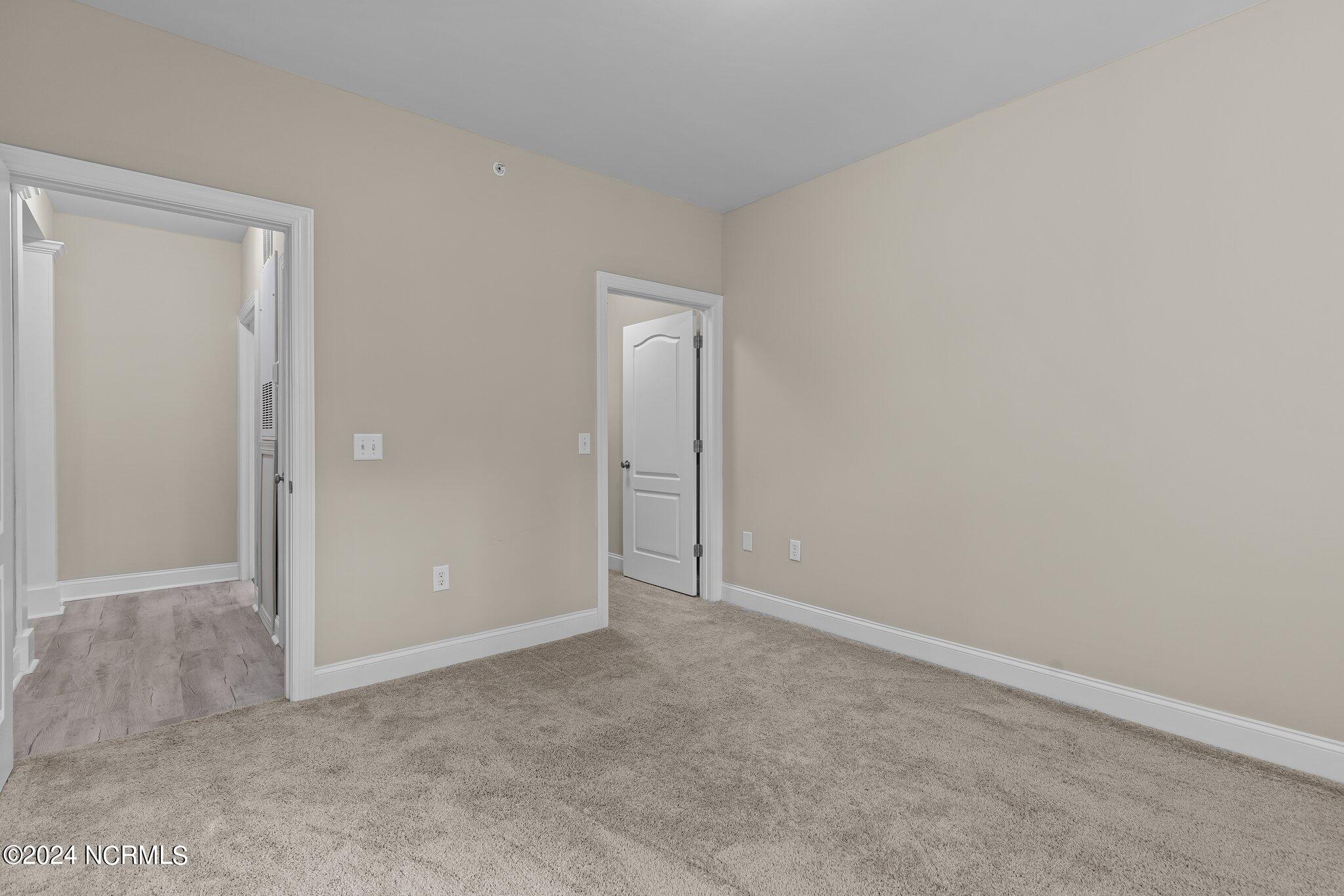 2810 Bedford Green Drive 304 Property Photo 8