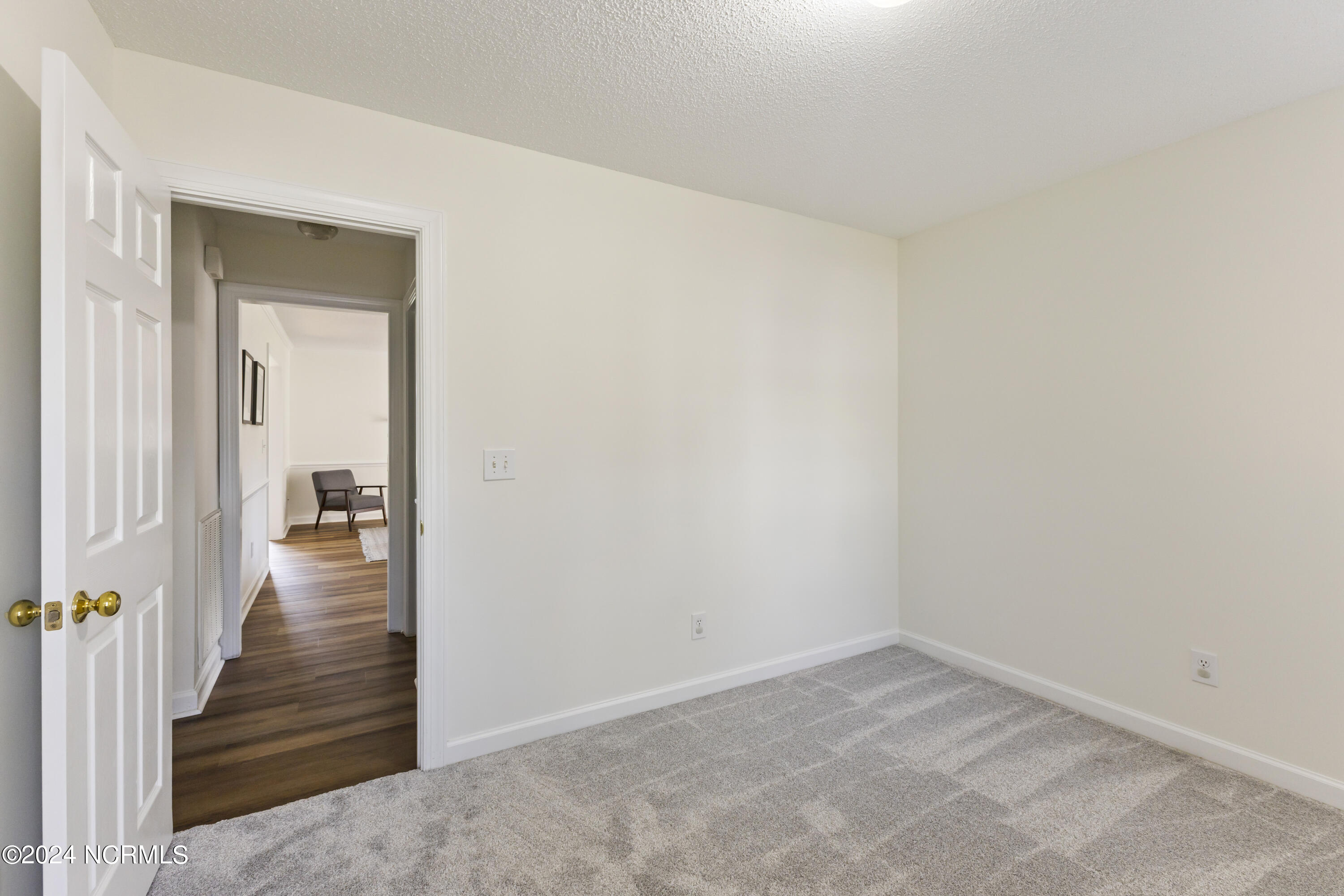 502 Westwood Circle Property Photo 11