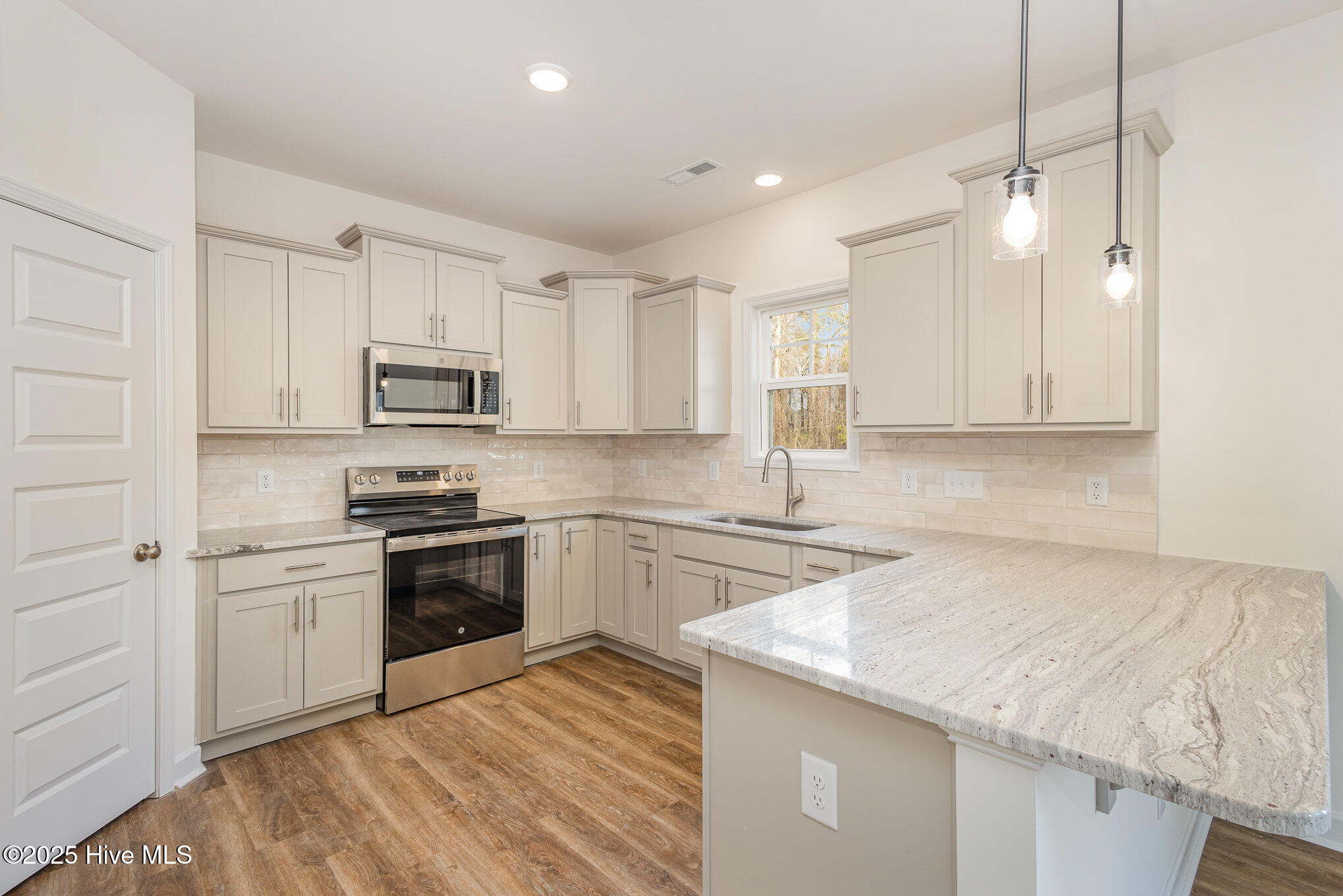 46 Lupin Drive Property Photo 11