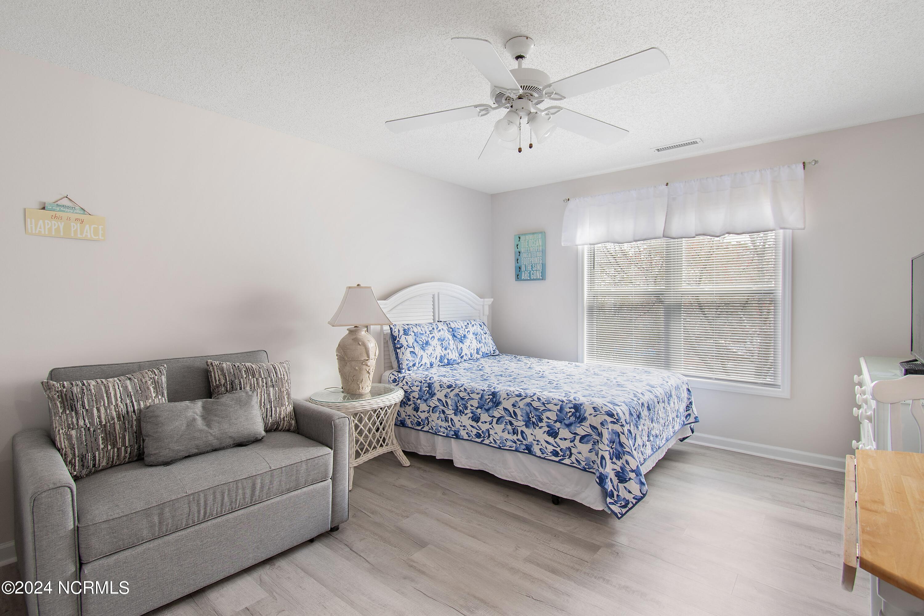 3350 Club Villas Drive 203 Property Photo 4