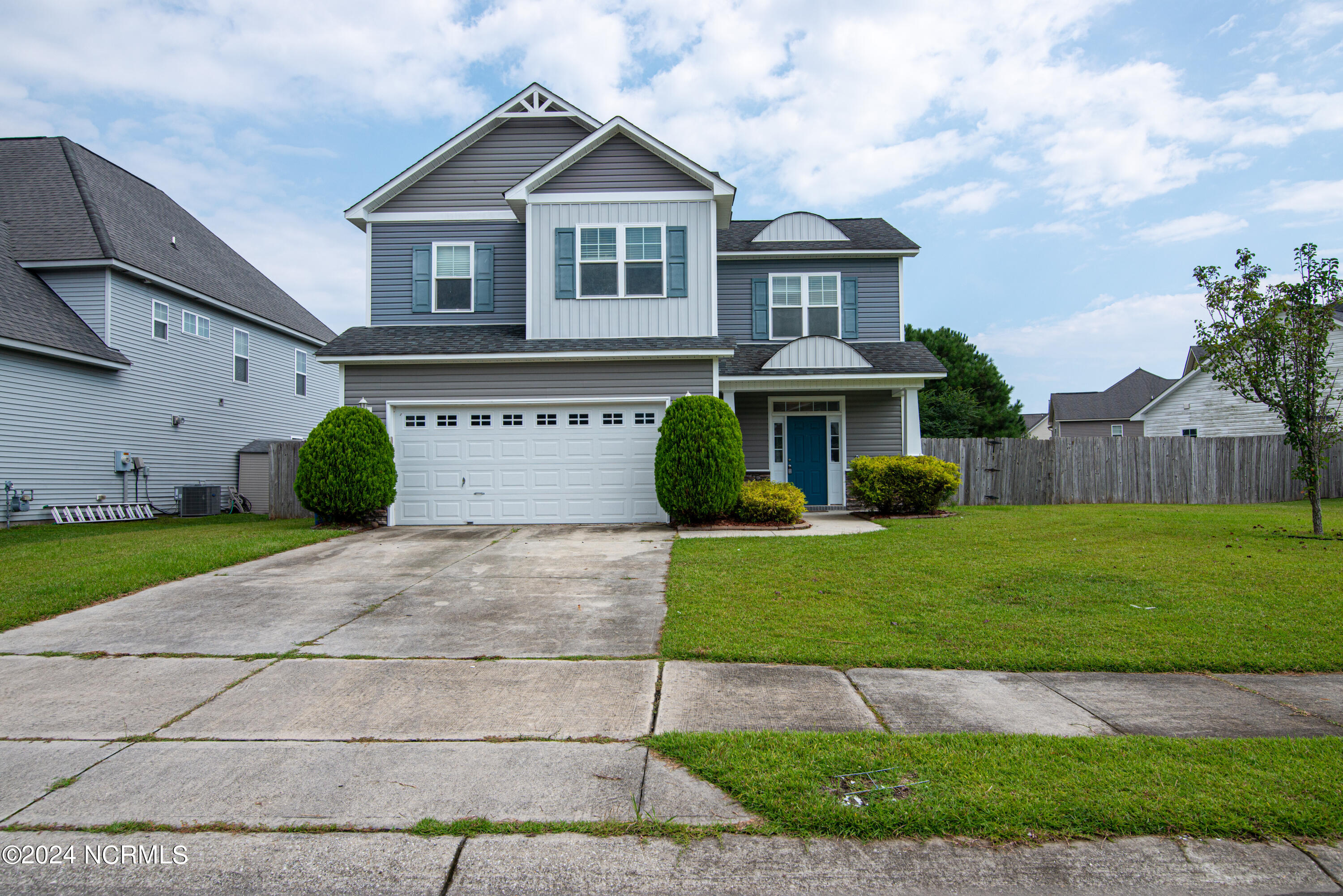 114 Stone Gate Property Photo 2