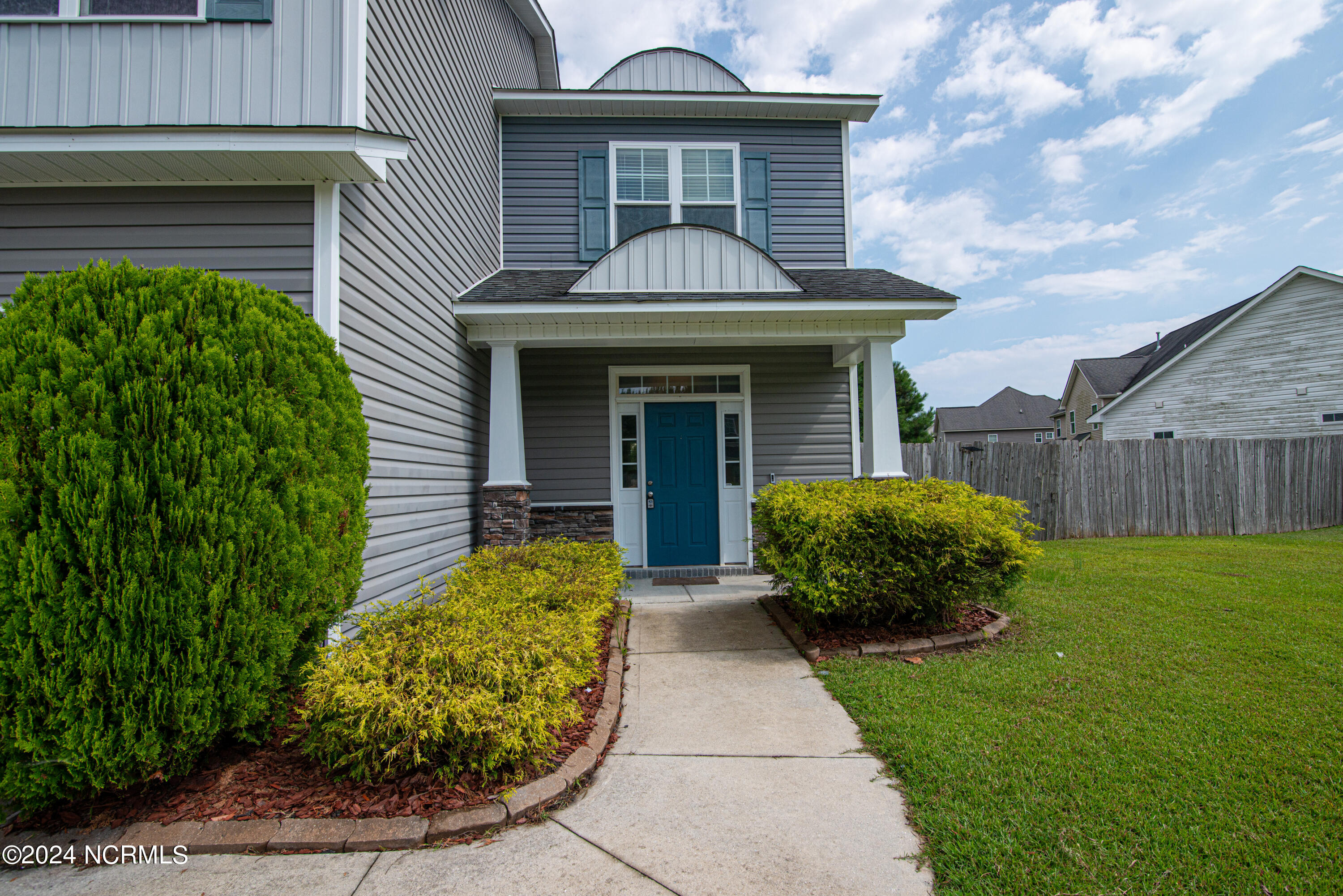 114 Stone Gate Property Photo 4