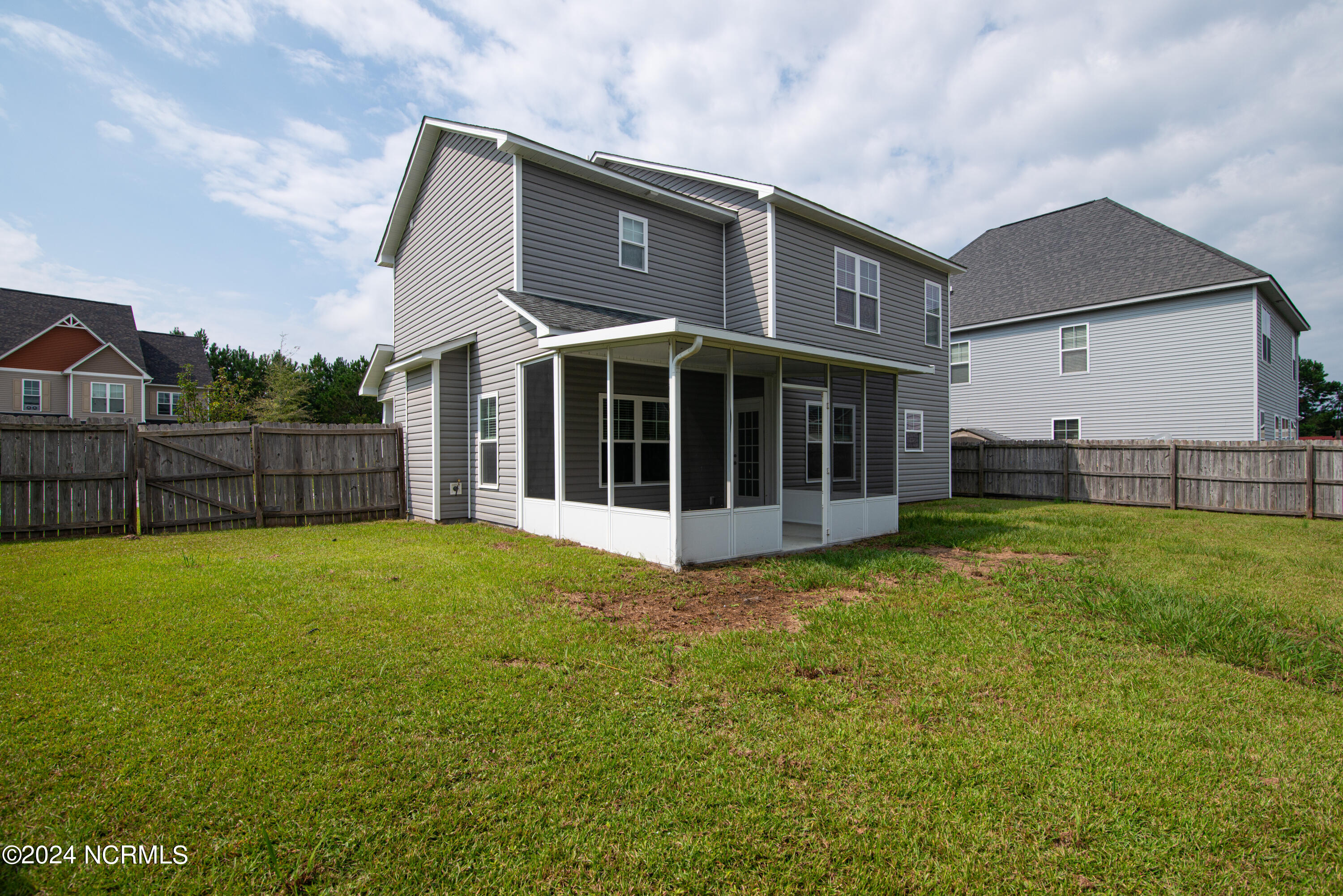 114 Stone Gate Property Photo 7