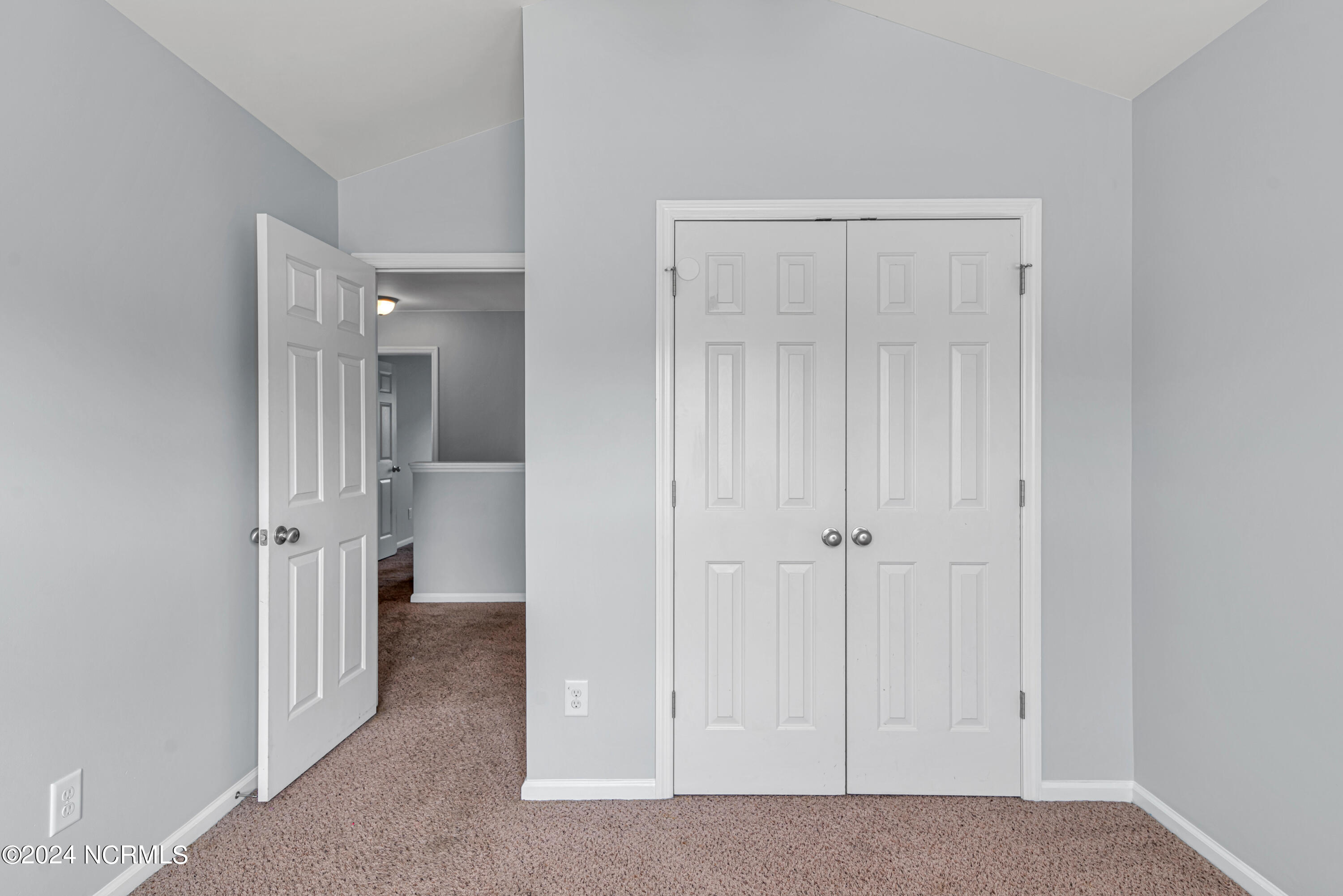 114 Stone Gate Property Photo 30