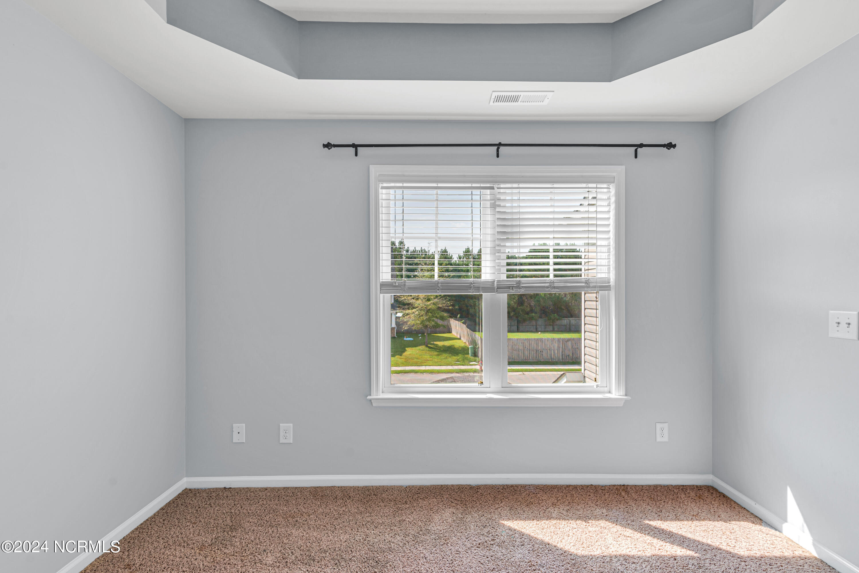114 Stone Gate Property Photo 32