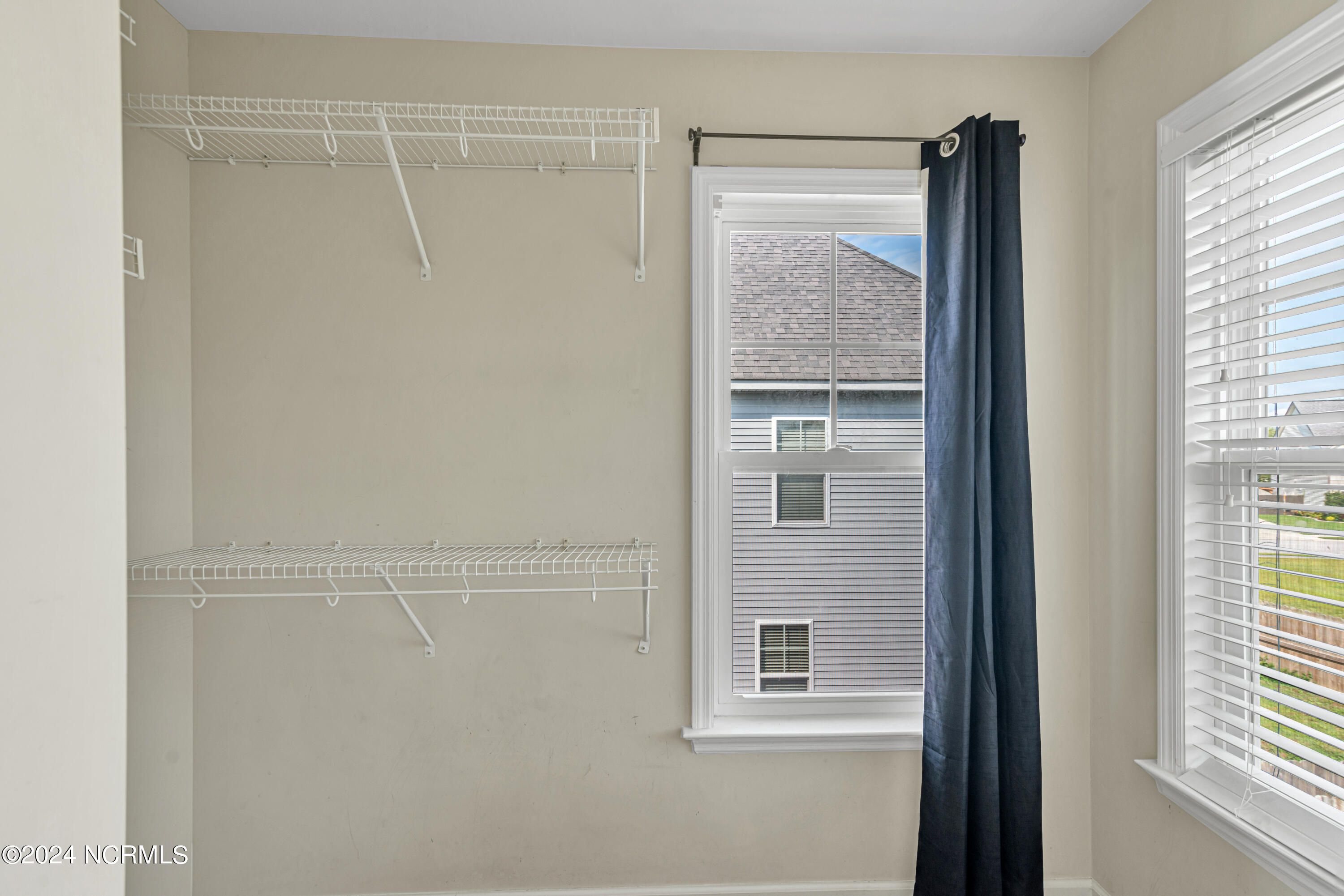 114 Stone Gate Property Photo 36