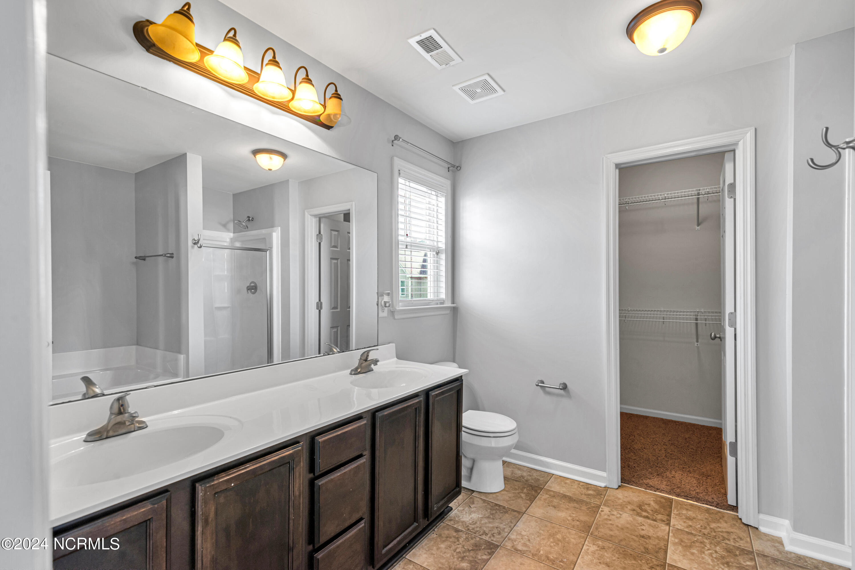 114 Stone Gate Property Photo 39