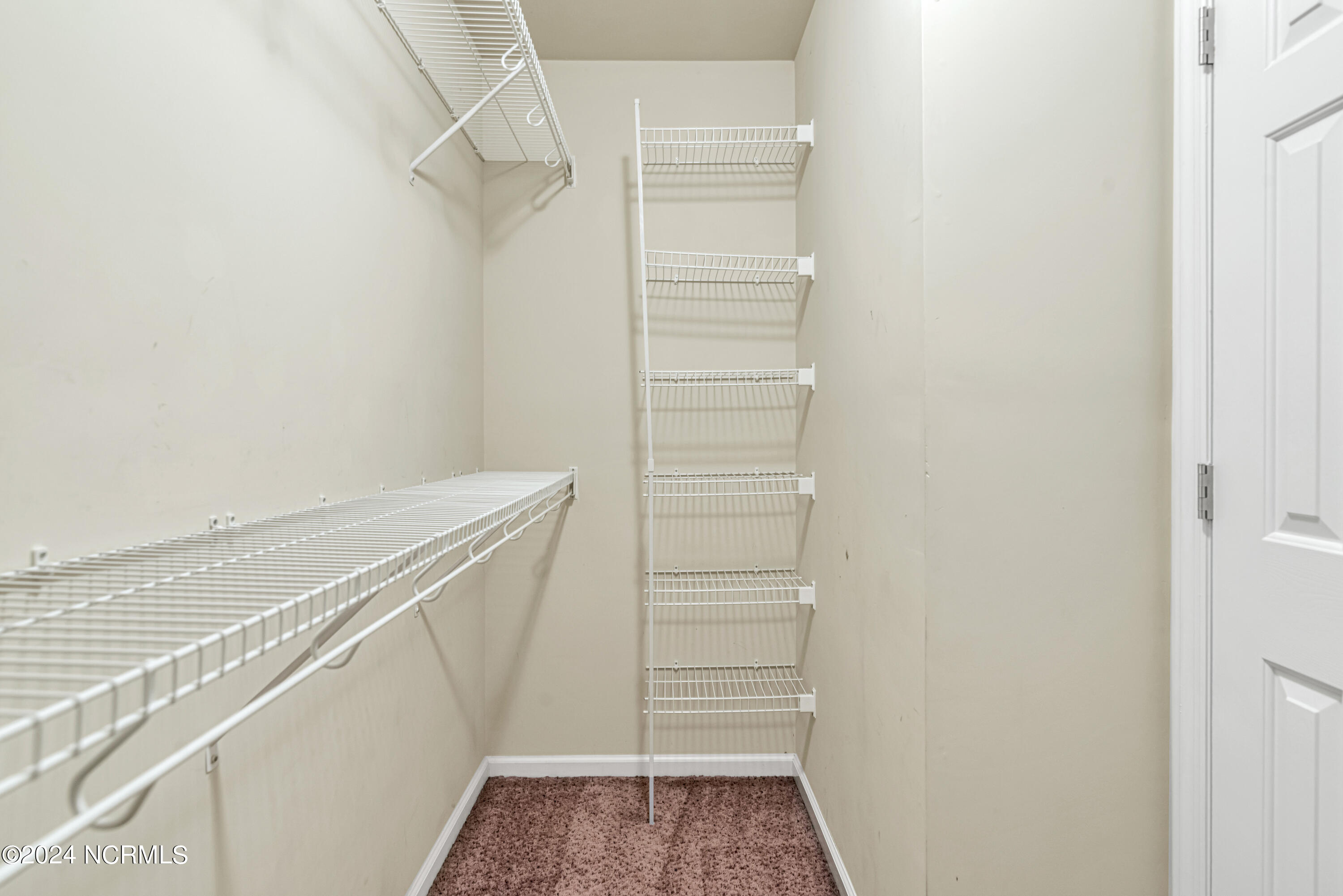 114 Stone Gate Property Photo 43