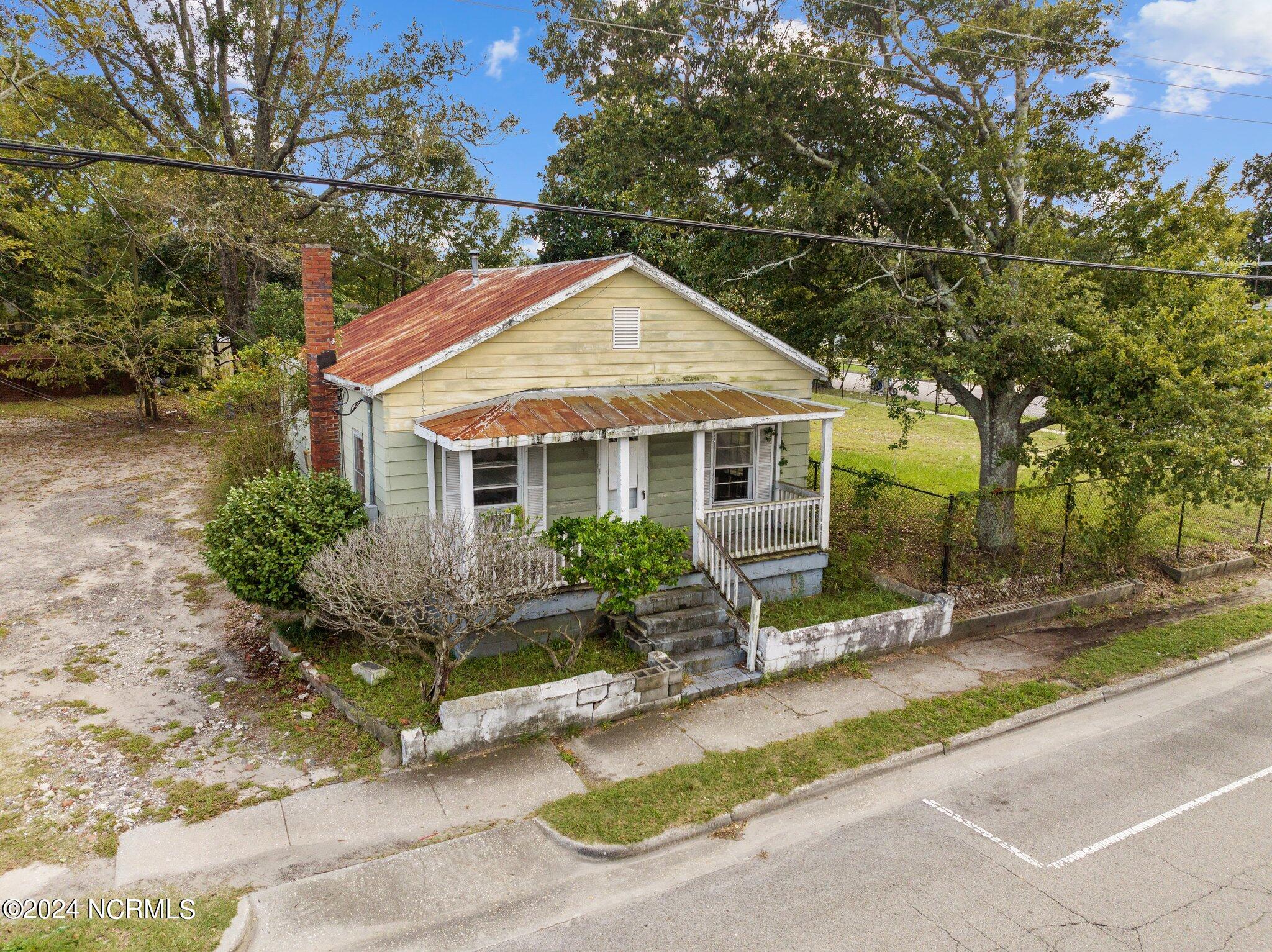 1206 Dawson Street Property Photo 1
