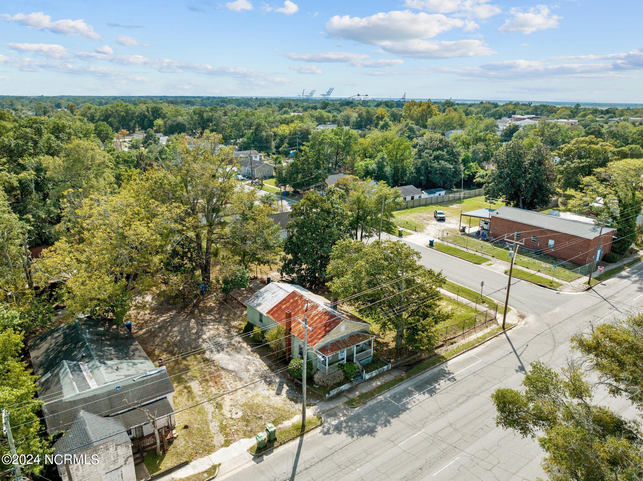 1206 Dawson Street Property Photo 5