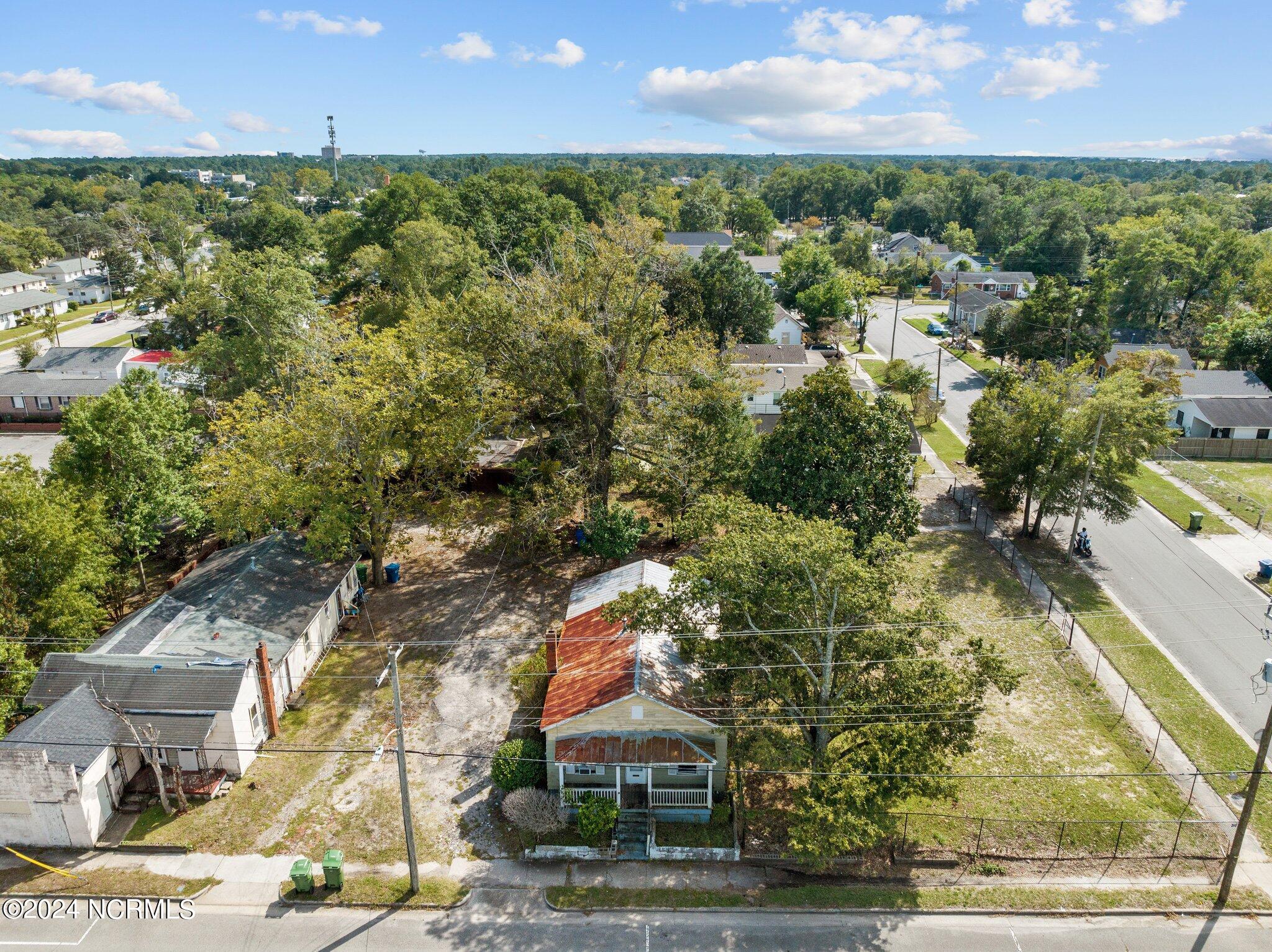 1206 Dawson Street Property Photo 6