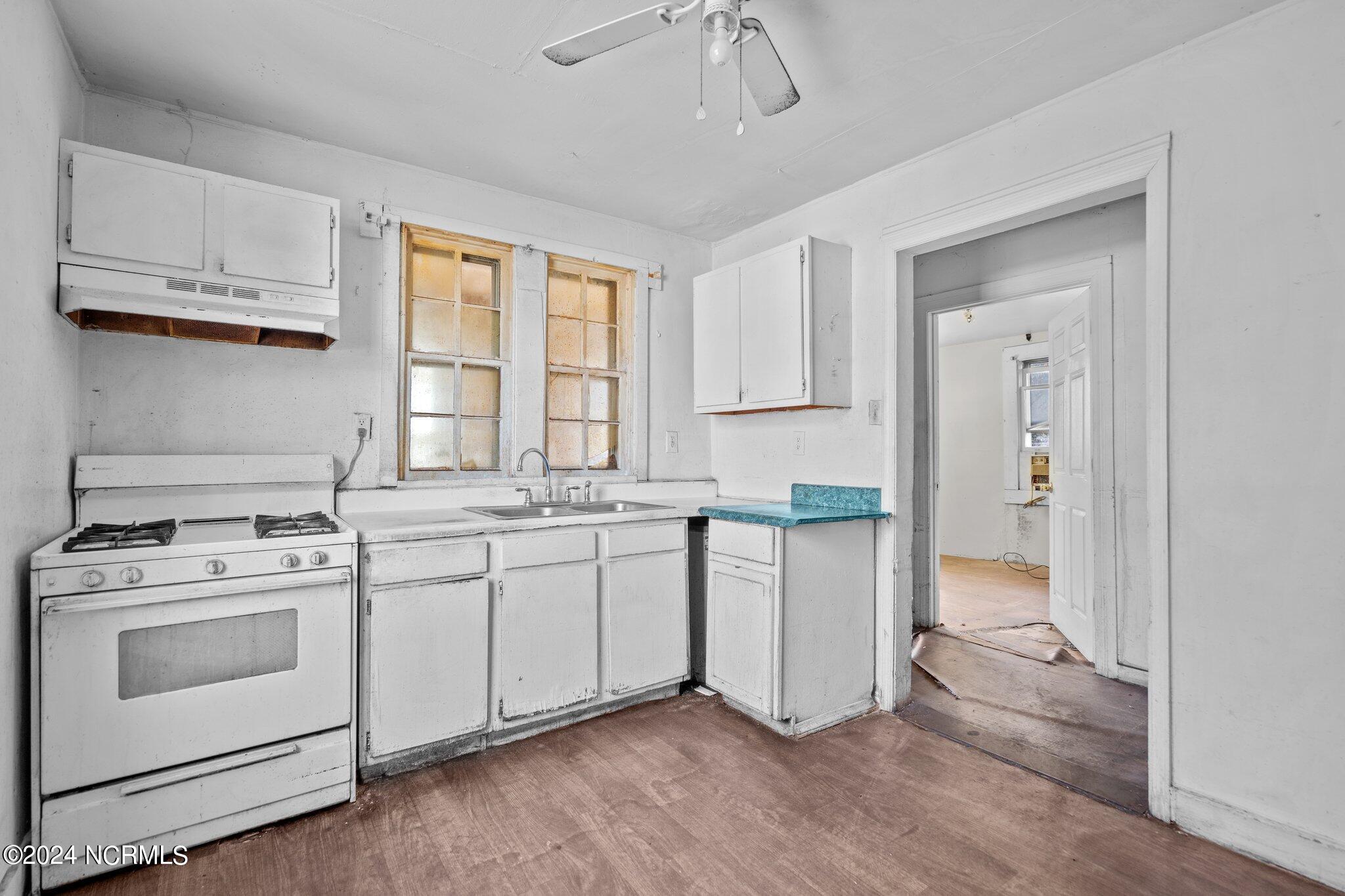 1206 Dawson Street Property Photo 12