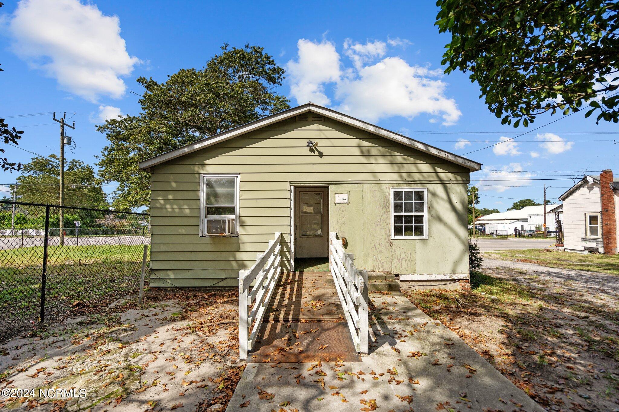 1206 Dawson Street Property Photo 23