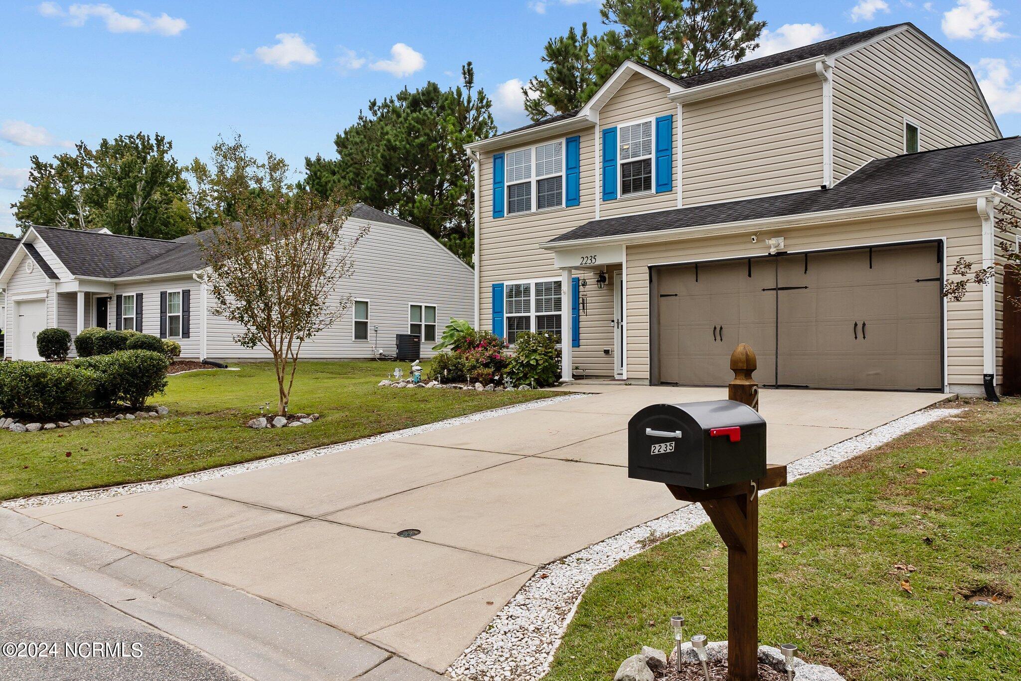 2235 E Brookstone Drive Property Photo 3