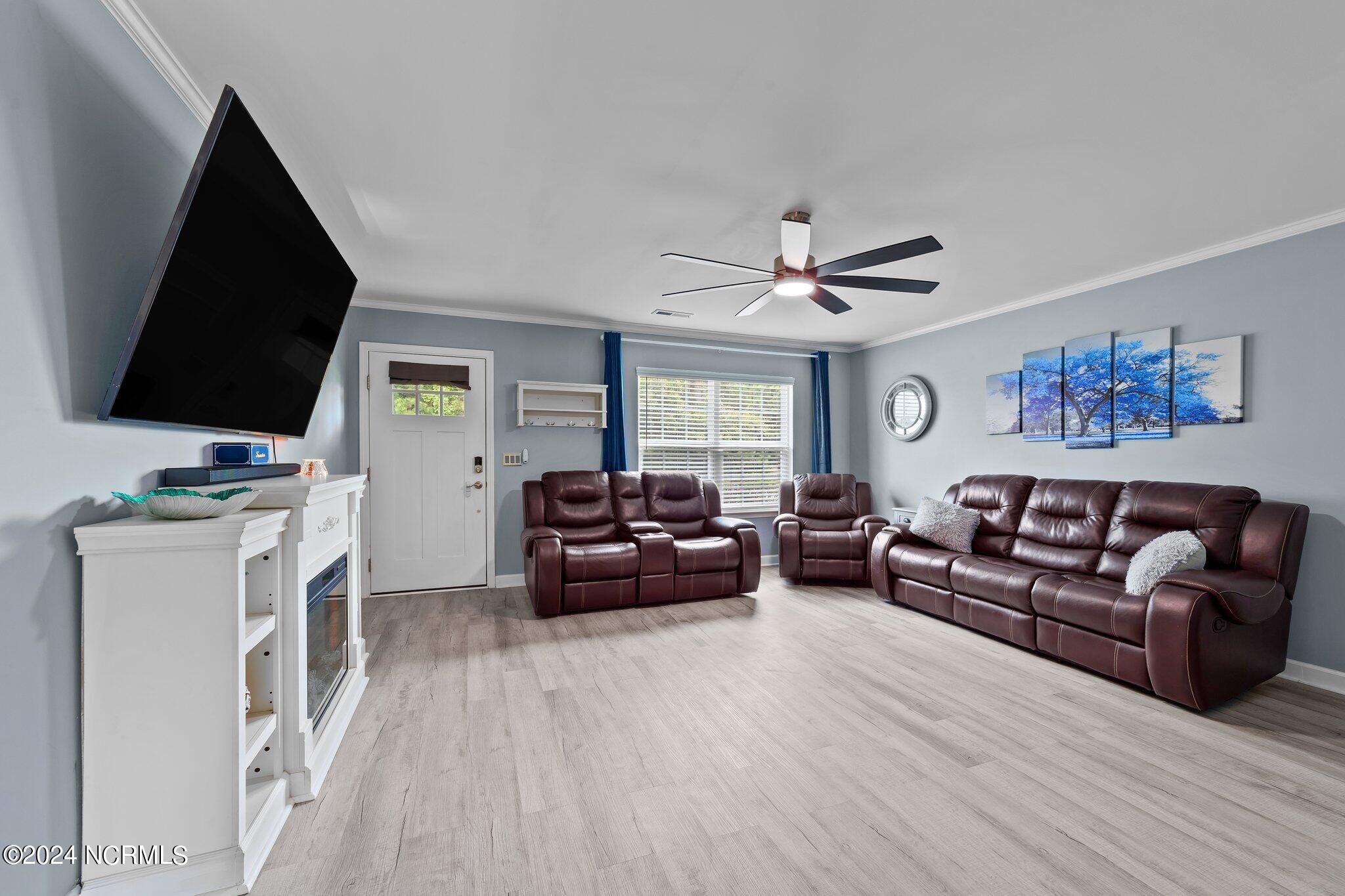 2235 E Brookstone Drive Property Photo 8