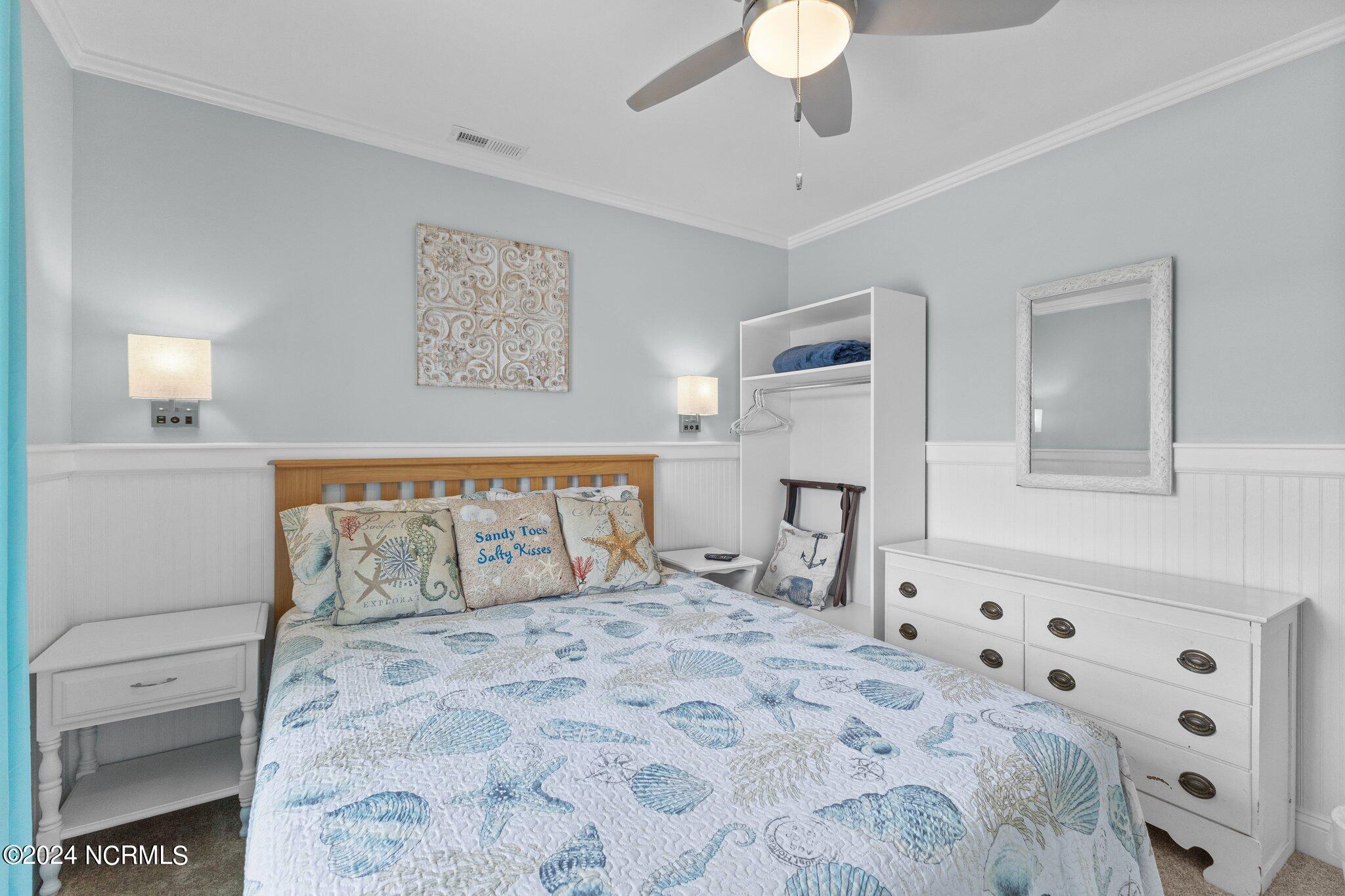 5213 Ocean Drive E&w Property Photo 9