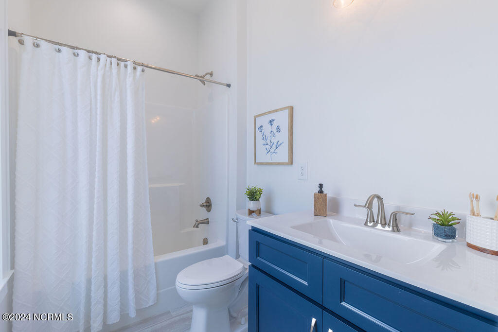 107 Regency Circle Property Photo 26