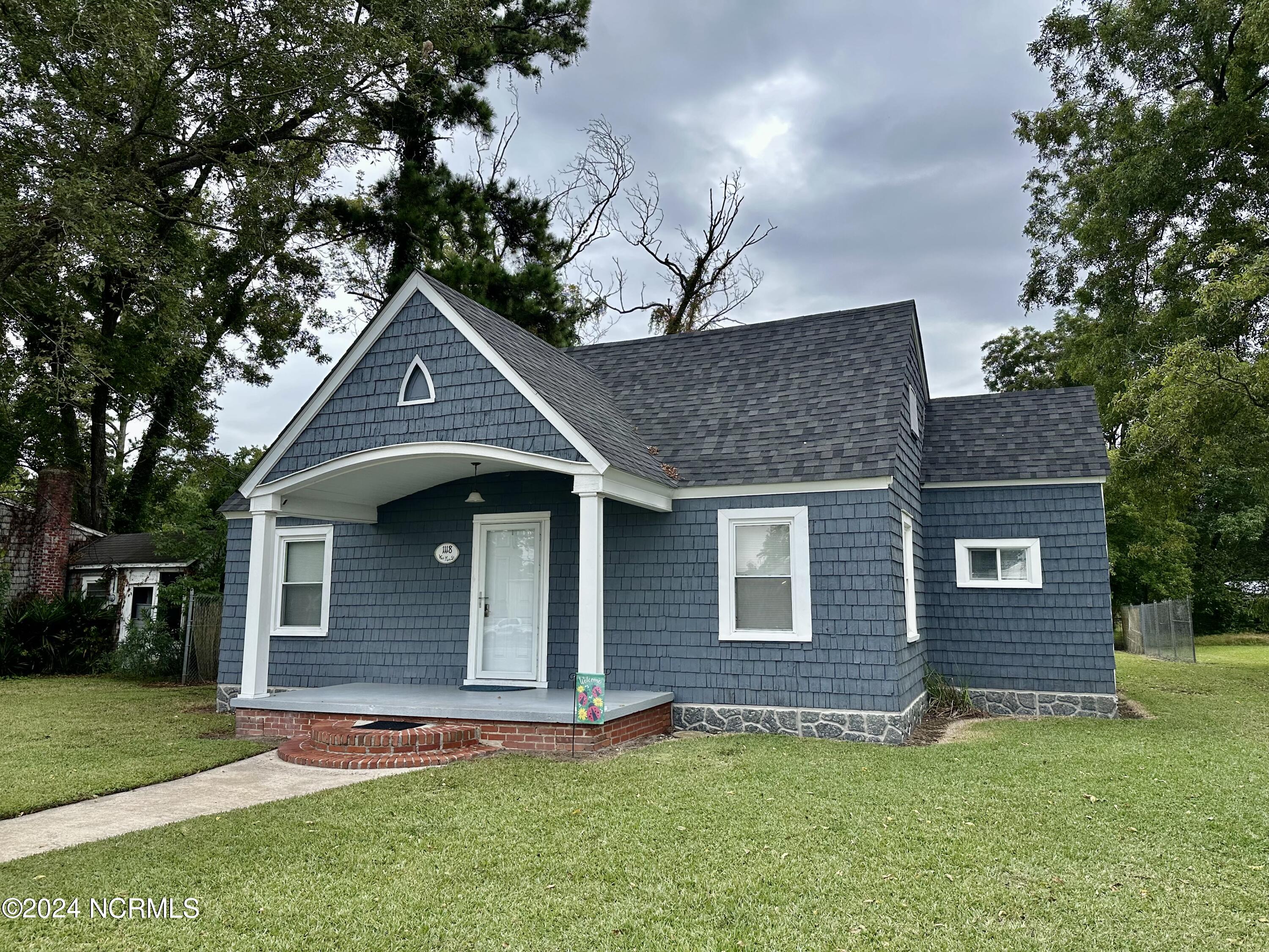 1118 W Main Street Property Photo