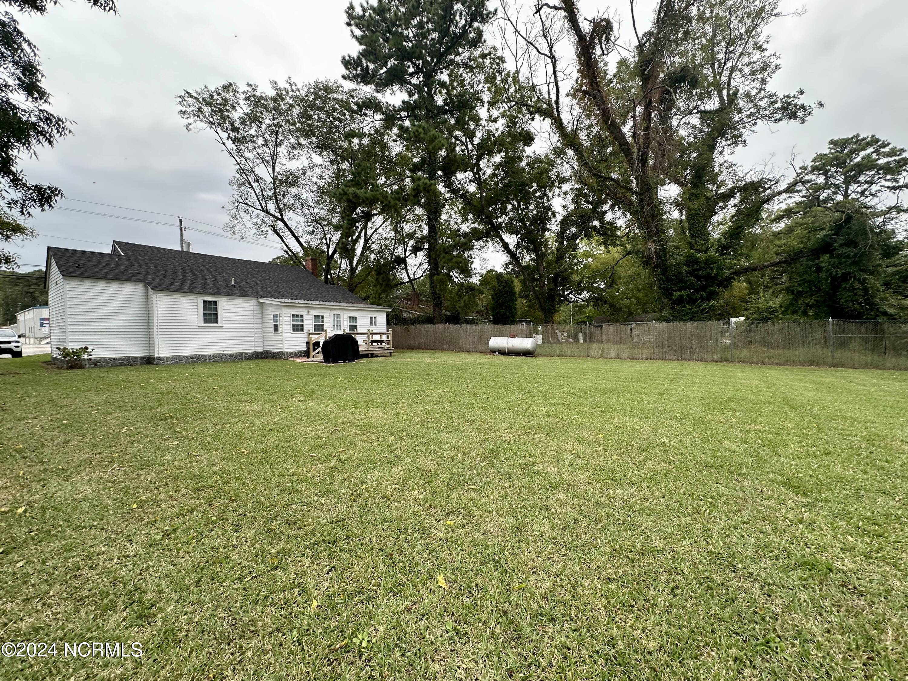 1118 W Main Street Property Photo 30