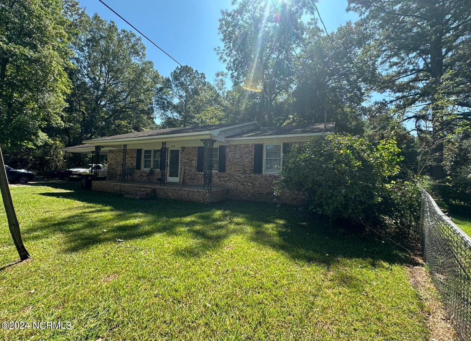 1404 Faison Highway Property Photo 3