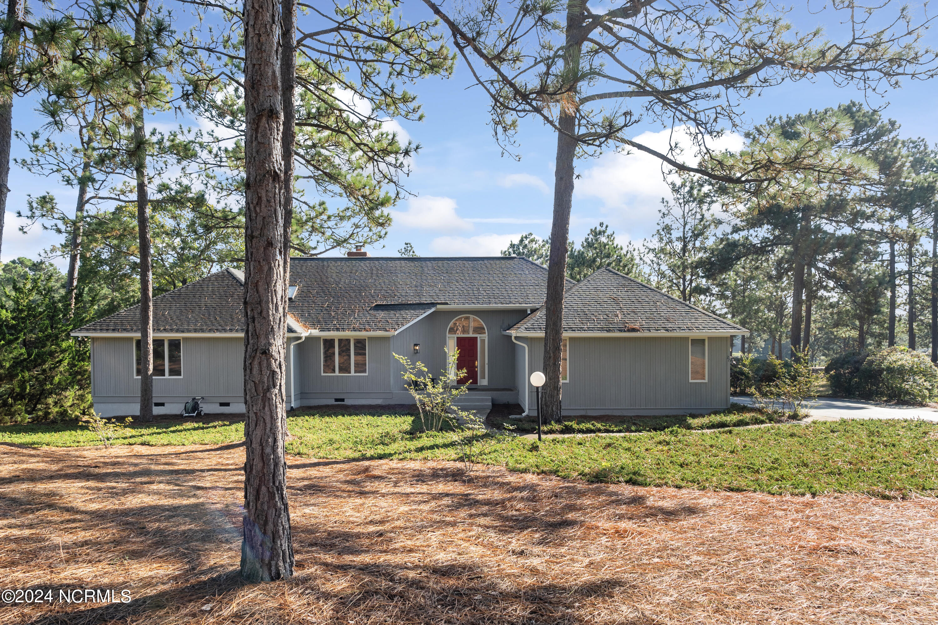 27 Deerwood Court Property Photo 1