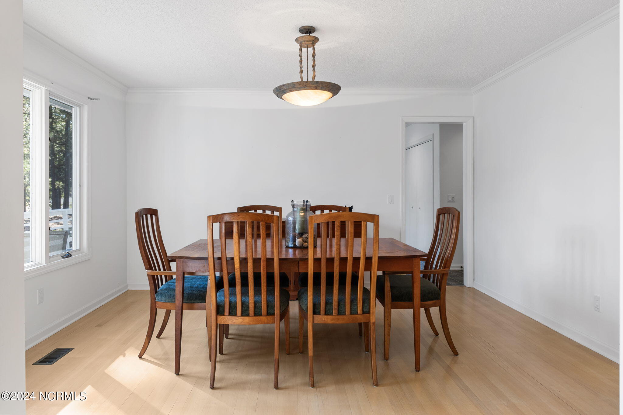 27 Deerwood Court Property Photo 35
