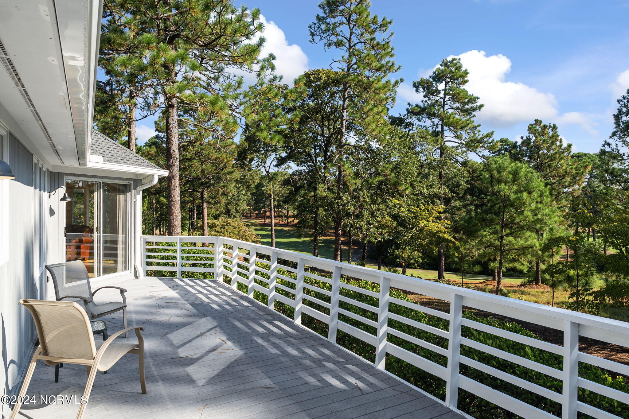 27 Deerwood Court Property Photo 37