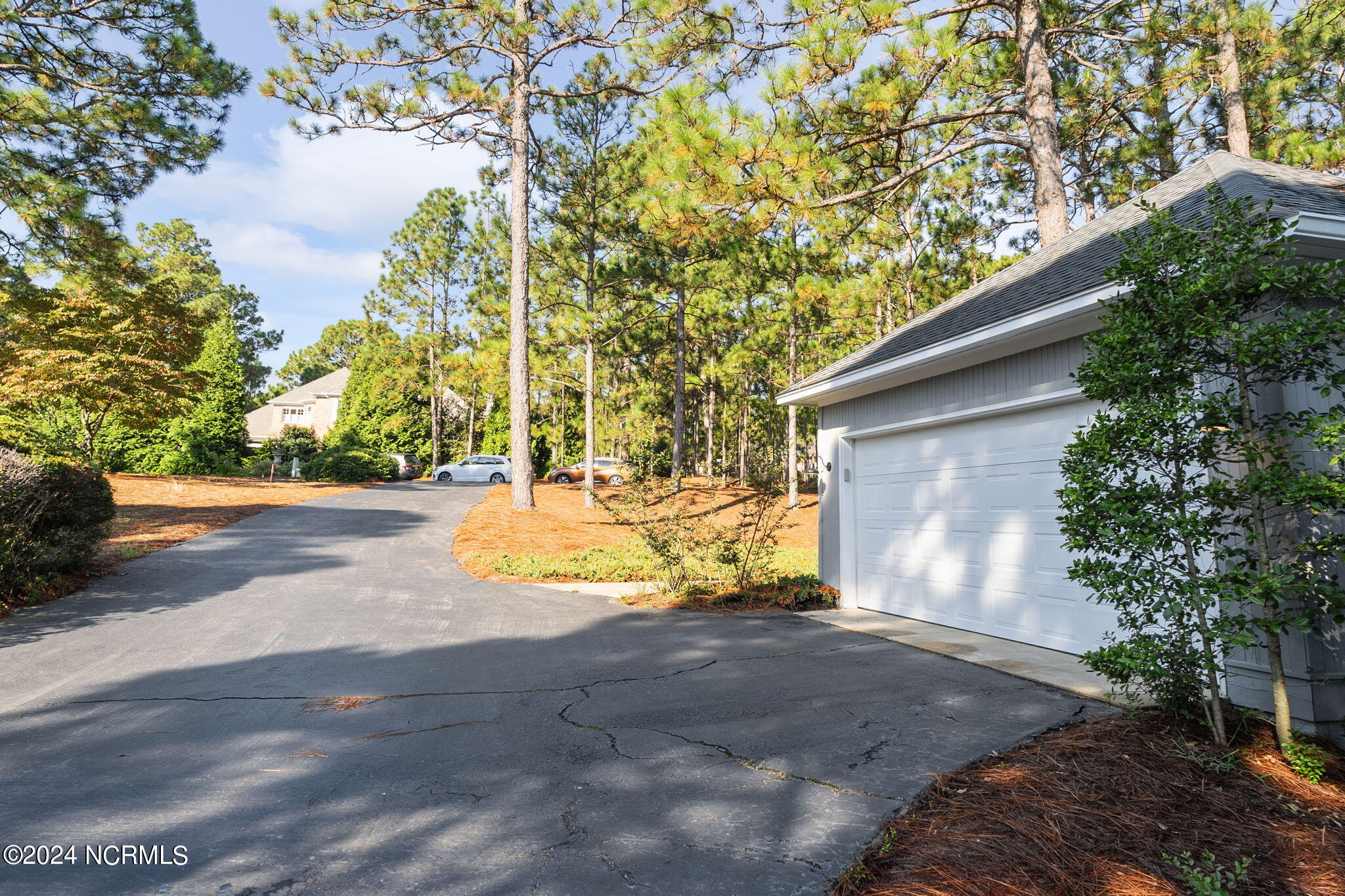 27 Deerwood Court Property Photo 38