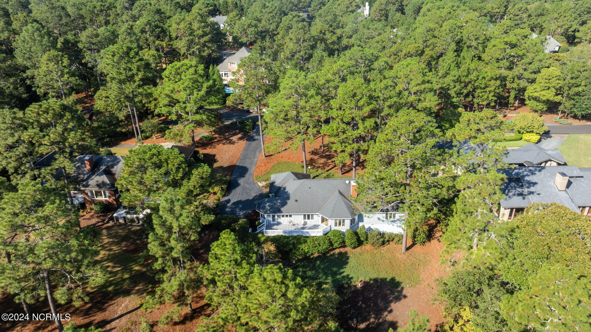 27 Deerwood Court Property Photo 41