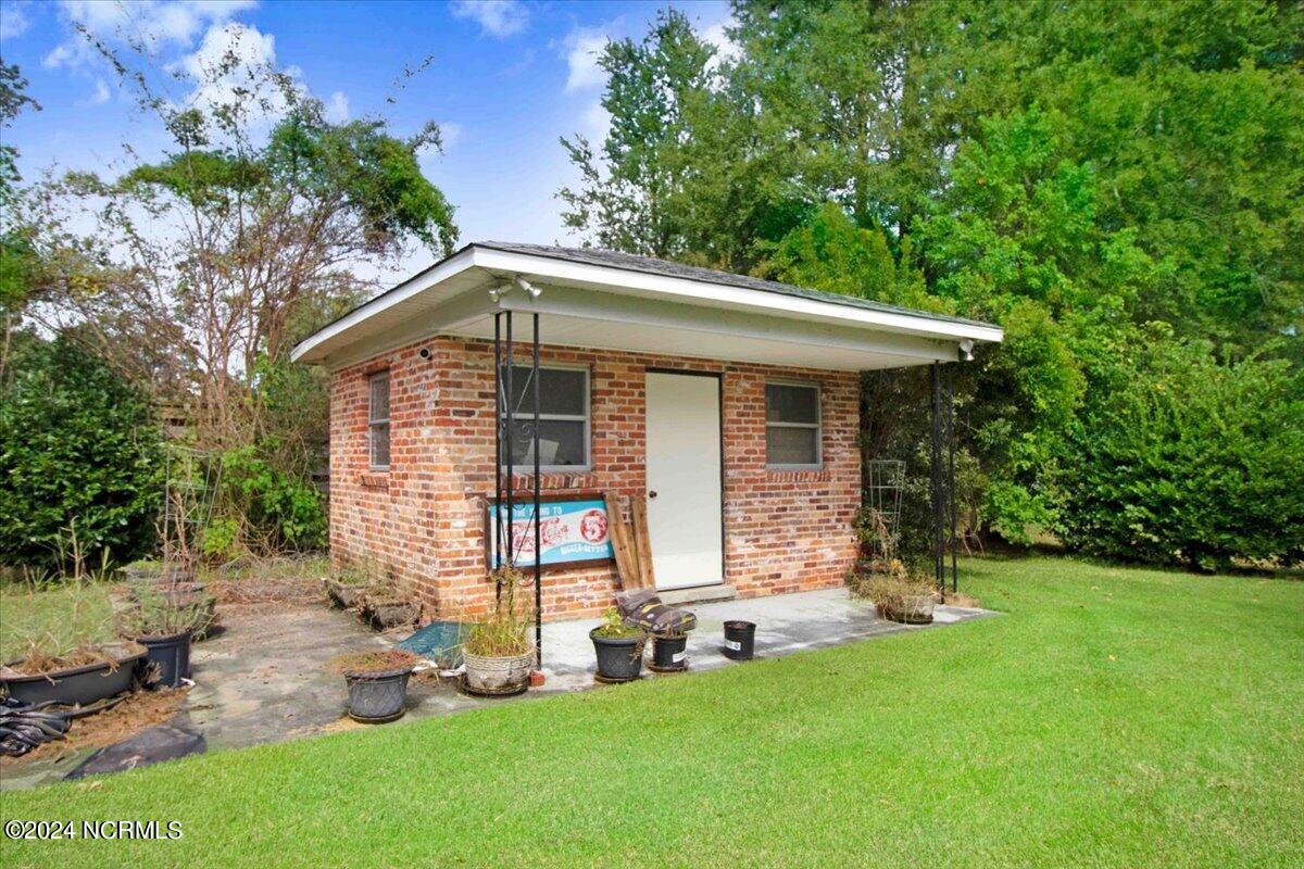 1803 Sedgefield Drive Property Photo 7