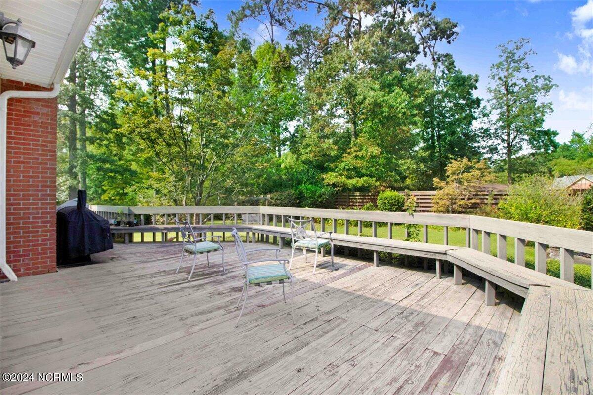 1803 Sedgefield Drive Property Photo 8