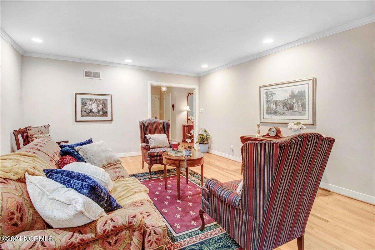 1803 Sedgefield Drive Property Photo 14