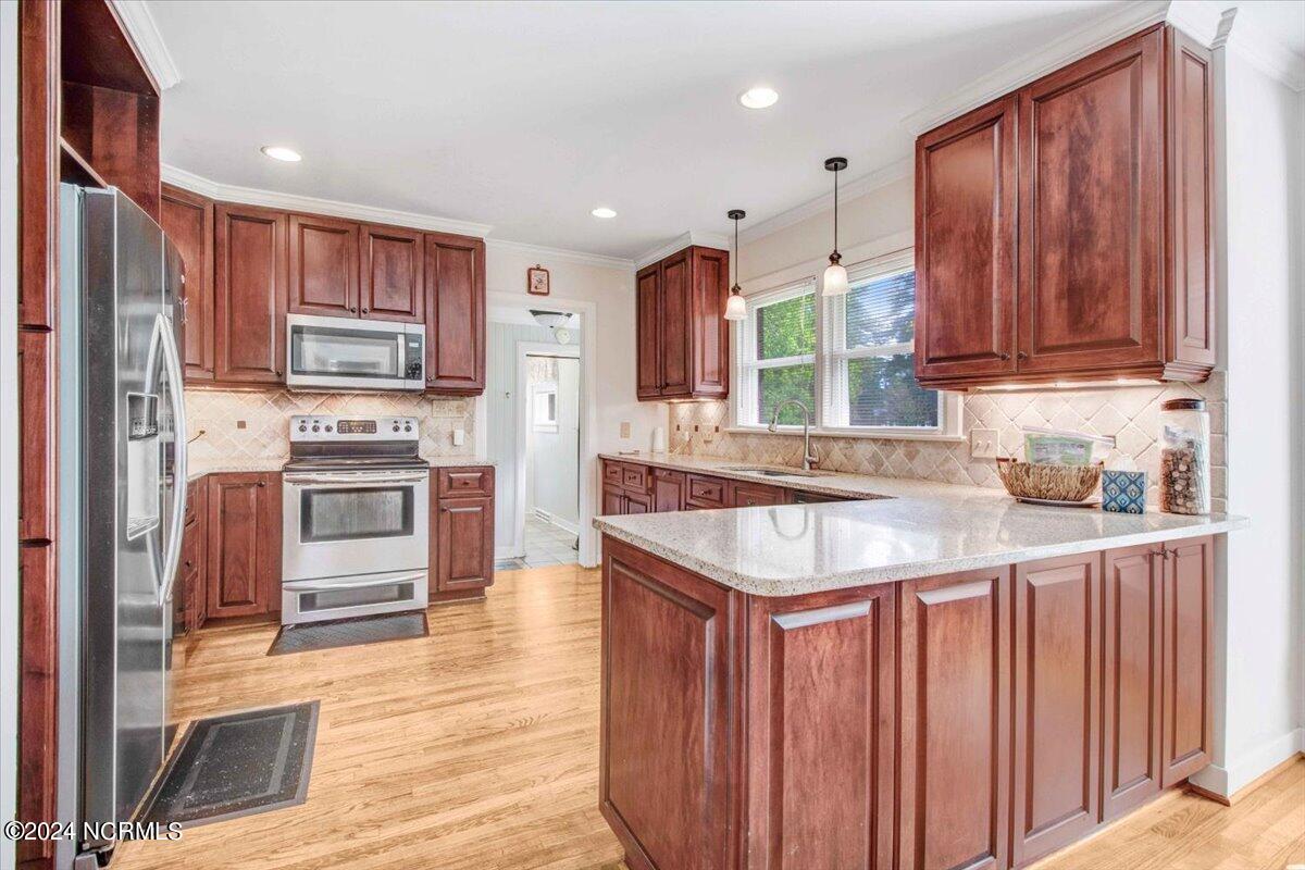 1803 Sedgefield Drive Property Photo 23