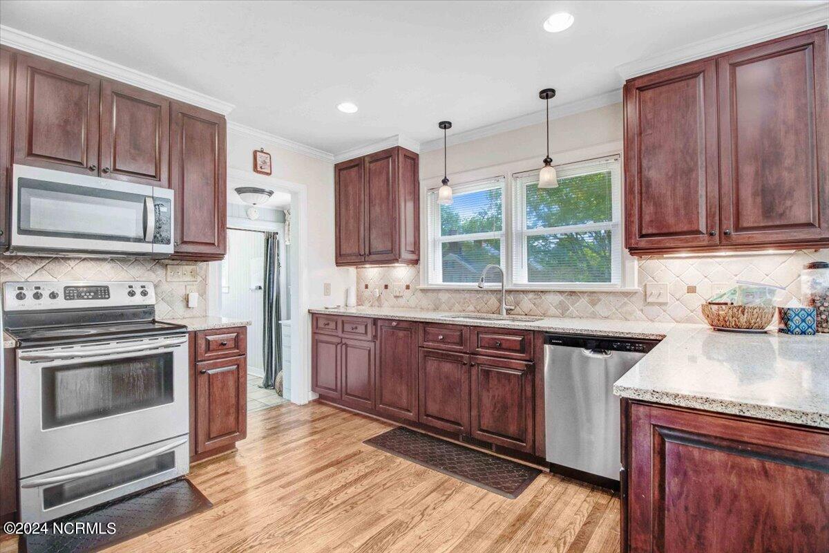 1803 Sedgefield Drive Property Photo 24