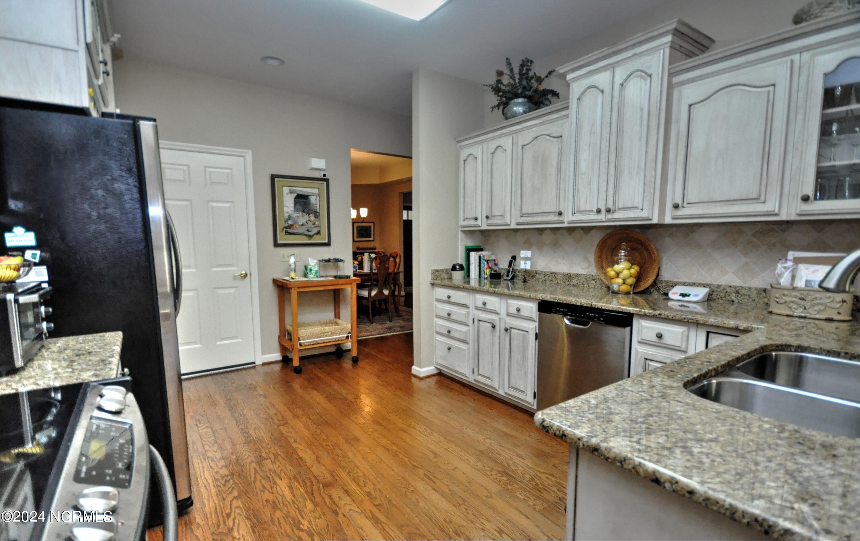 155 Edgewater Circle Property Photo 16