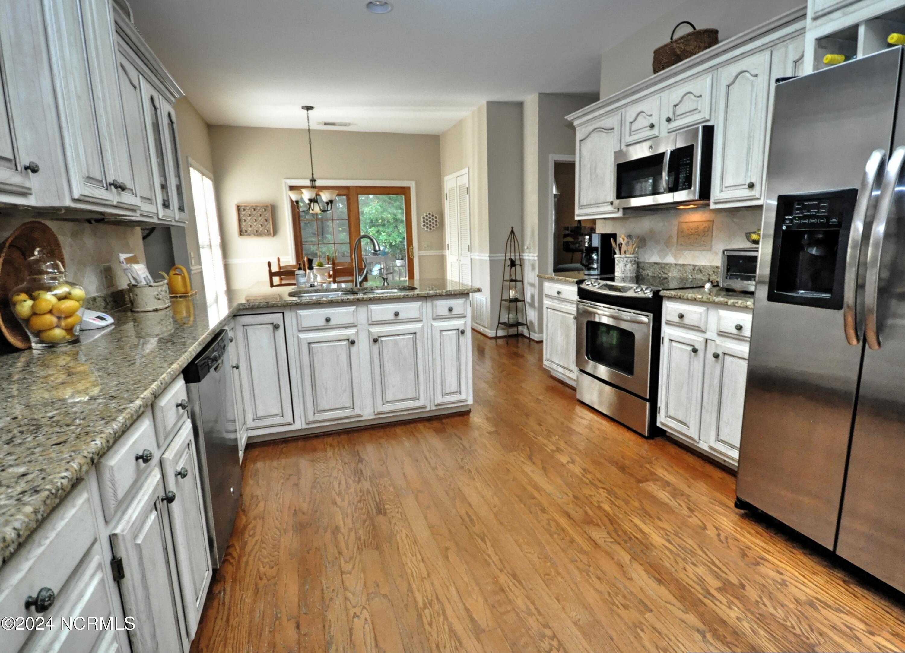 155 Edgewater Circle Property Photo 17