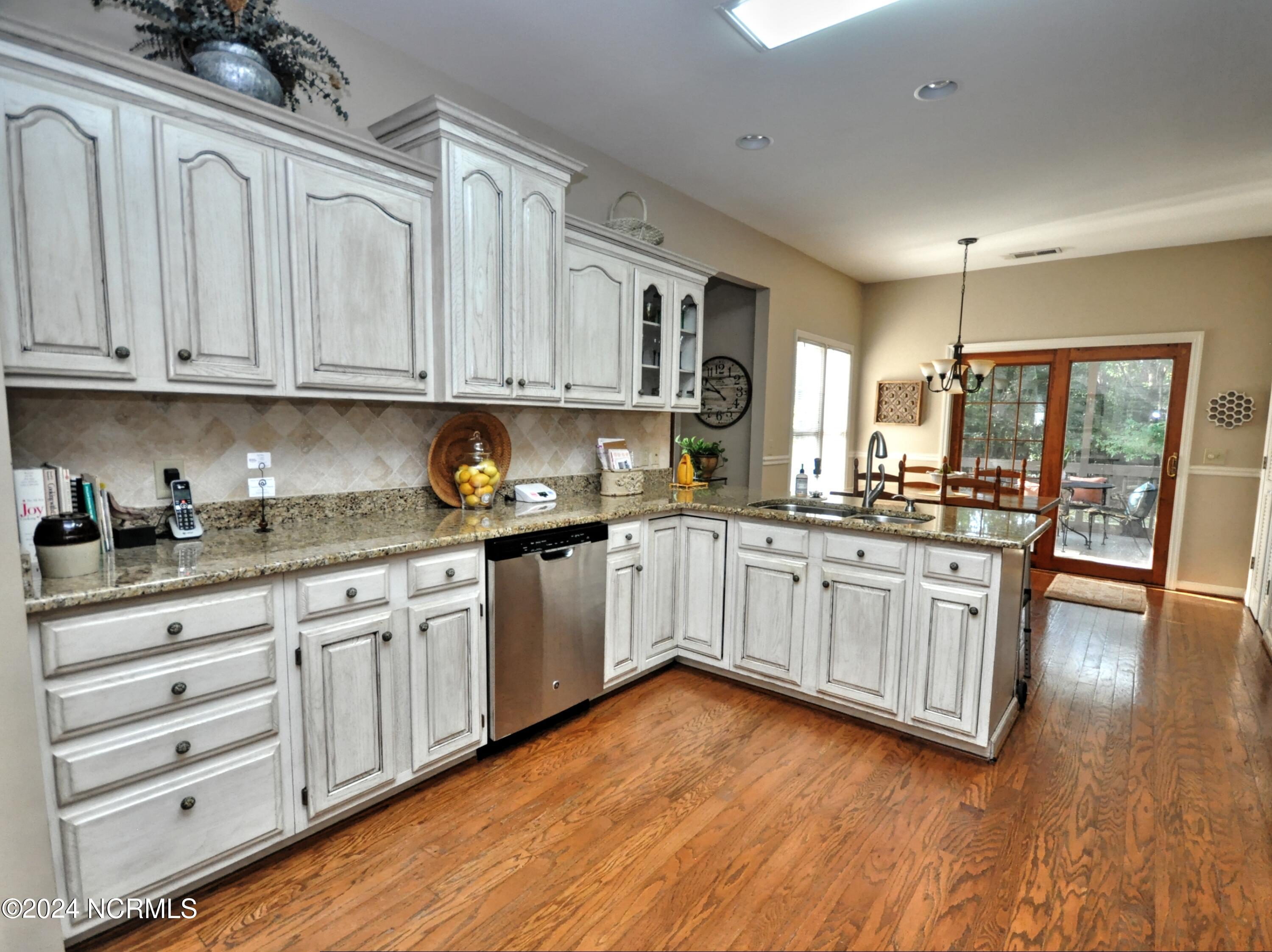 155 Edgewater Circle Property Photo 18