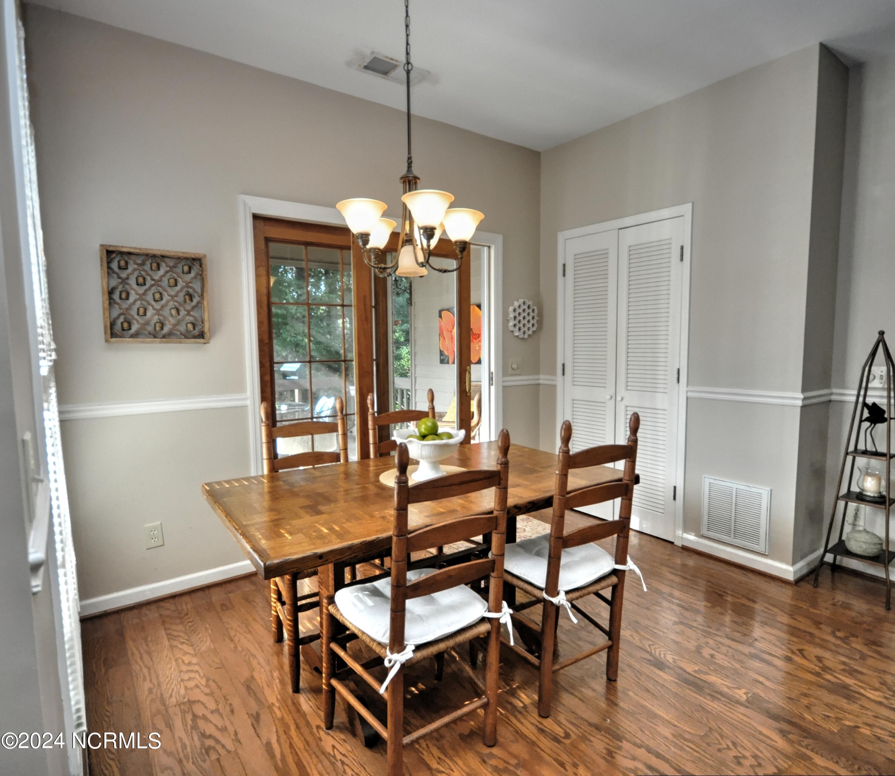 155 Edgewater Circle Property Photo 23