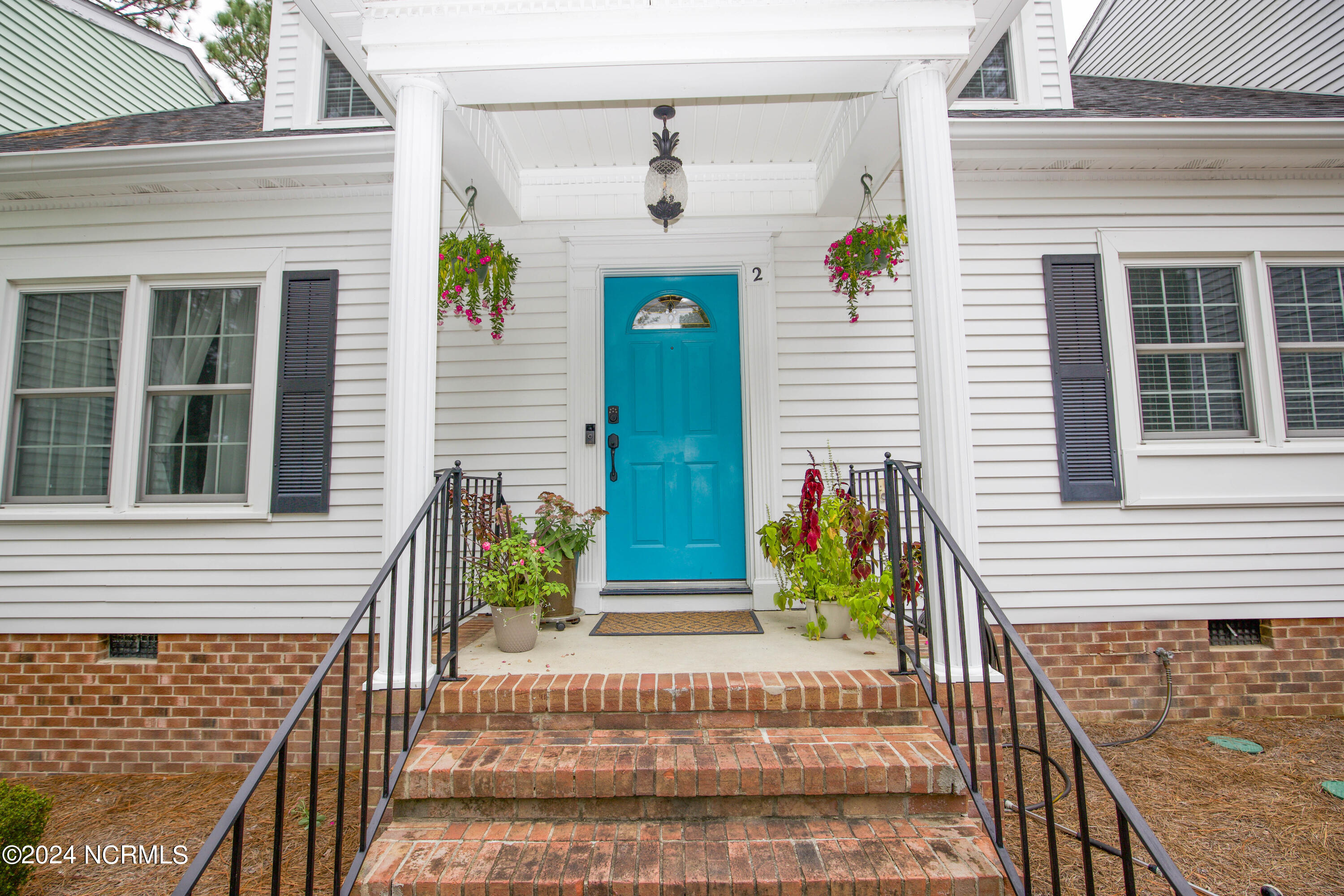 2 Colonial Pines Circle Property Photo 2