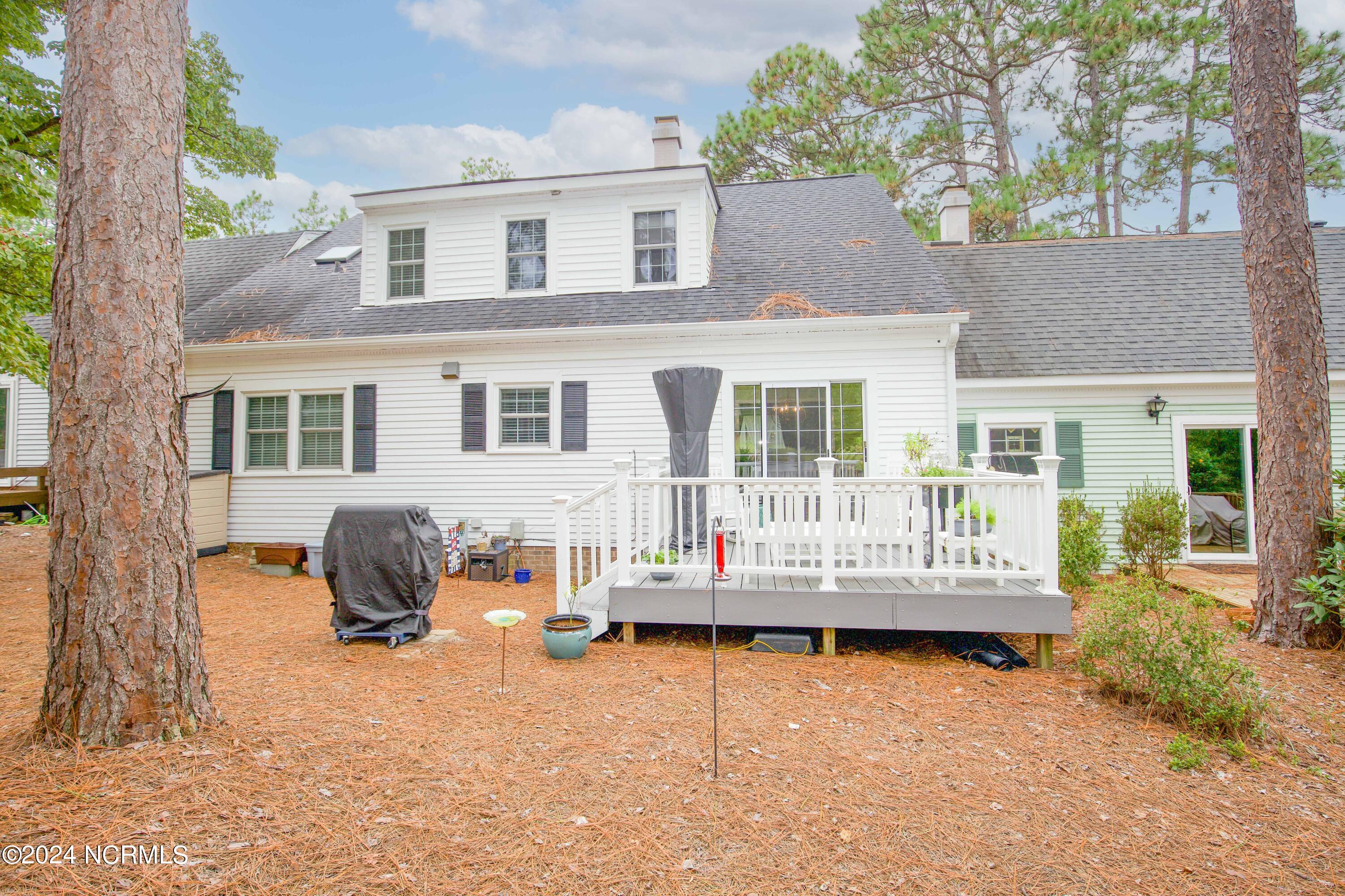 2 Colonial Pines Circle Property Photo 32