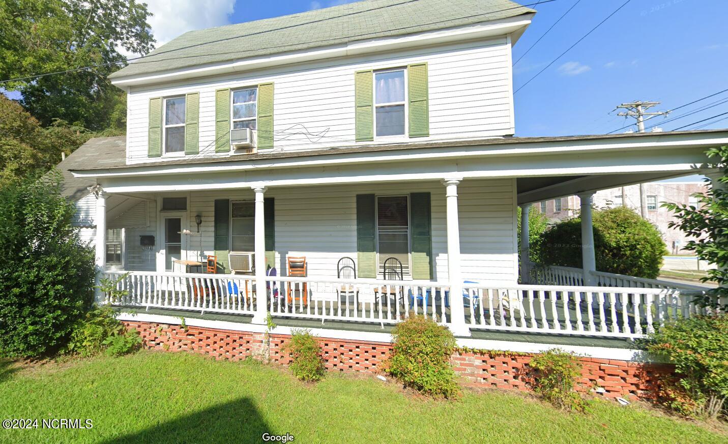 113 E Cypress Street Property Photo 2