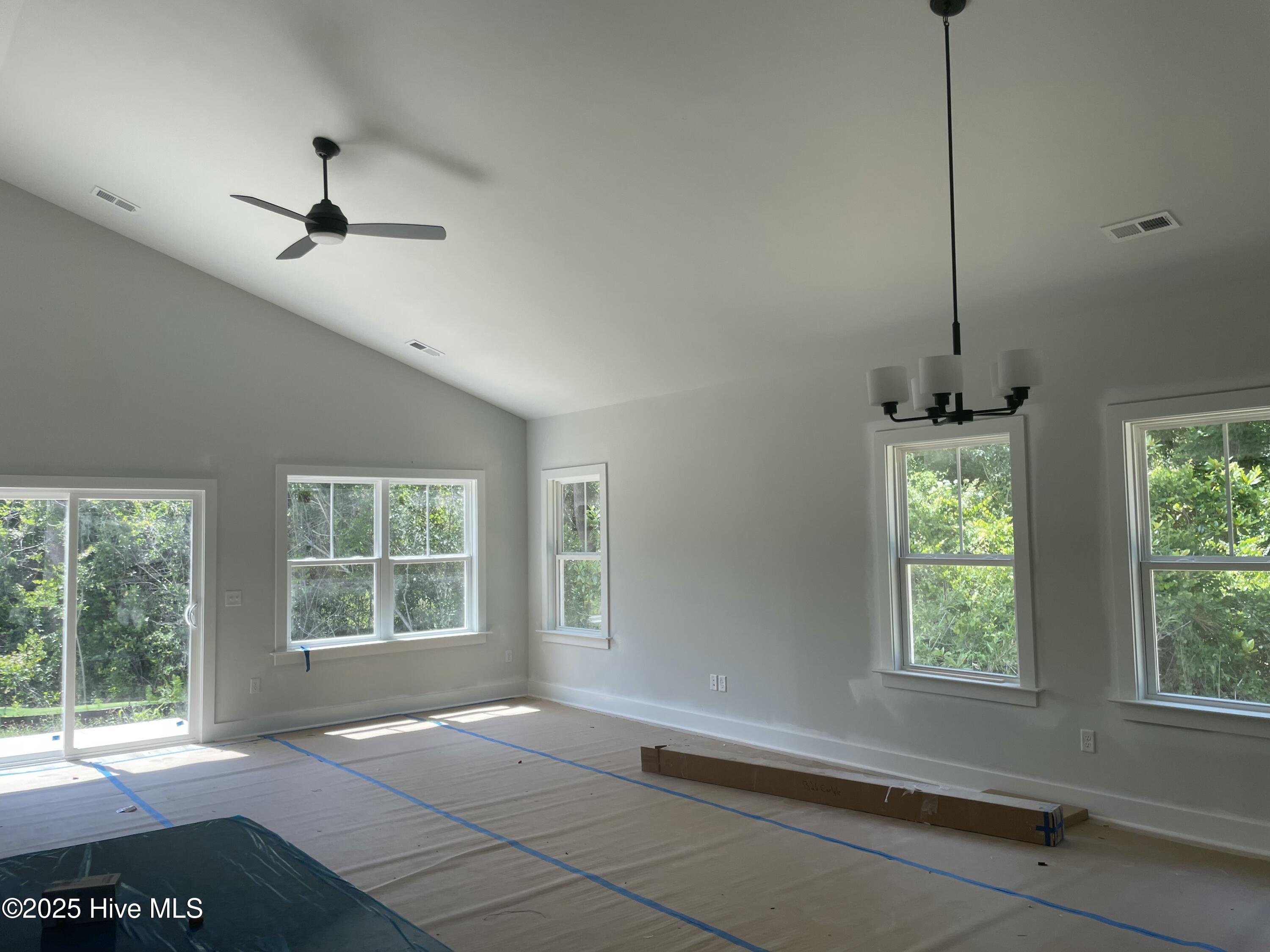 1326 Carlyle Lane Property Photo 5
