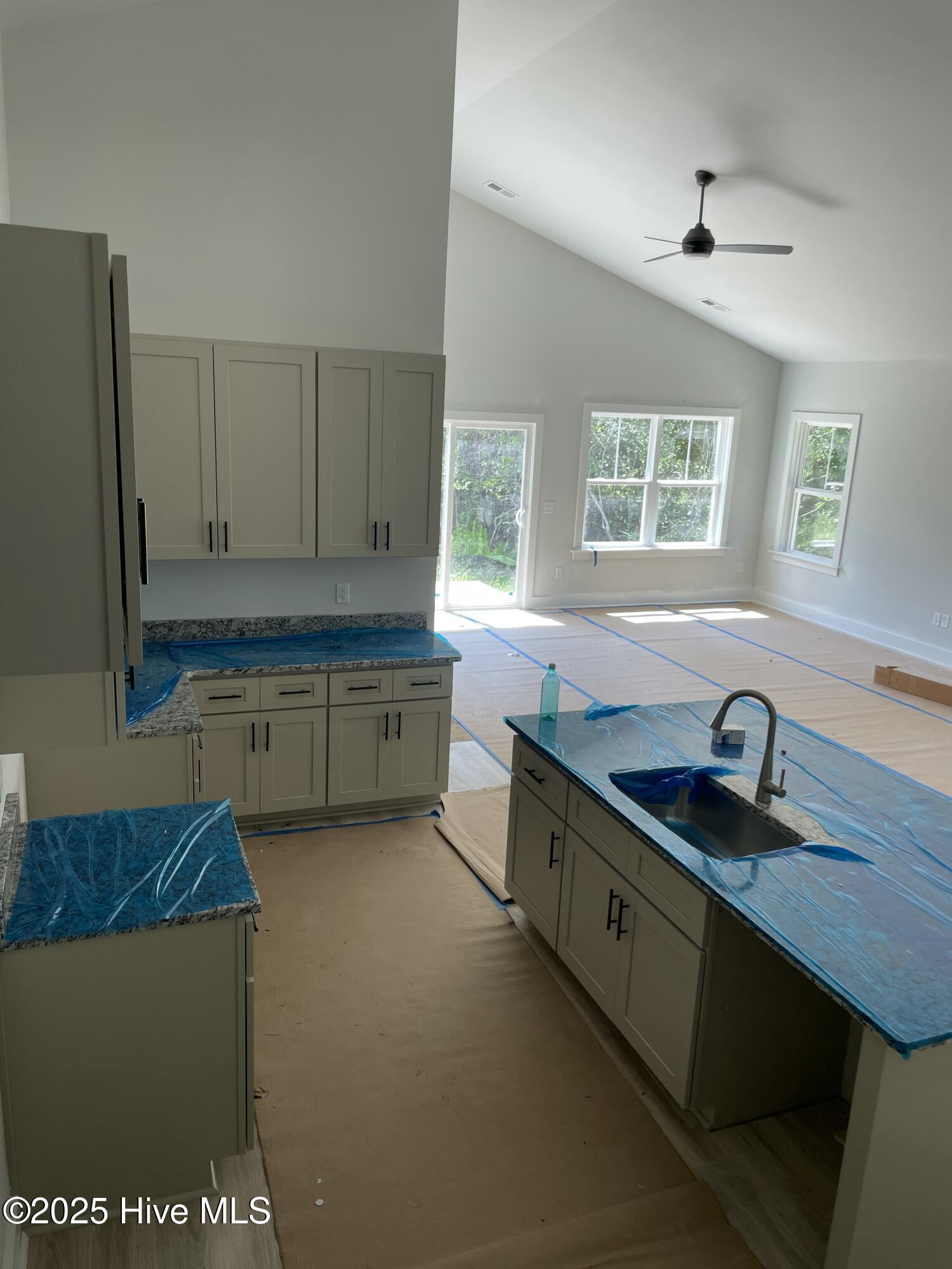 1326 Carlyle Lane Property Photo 6