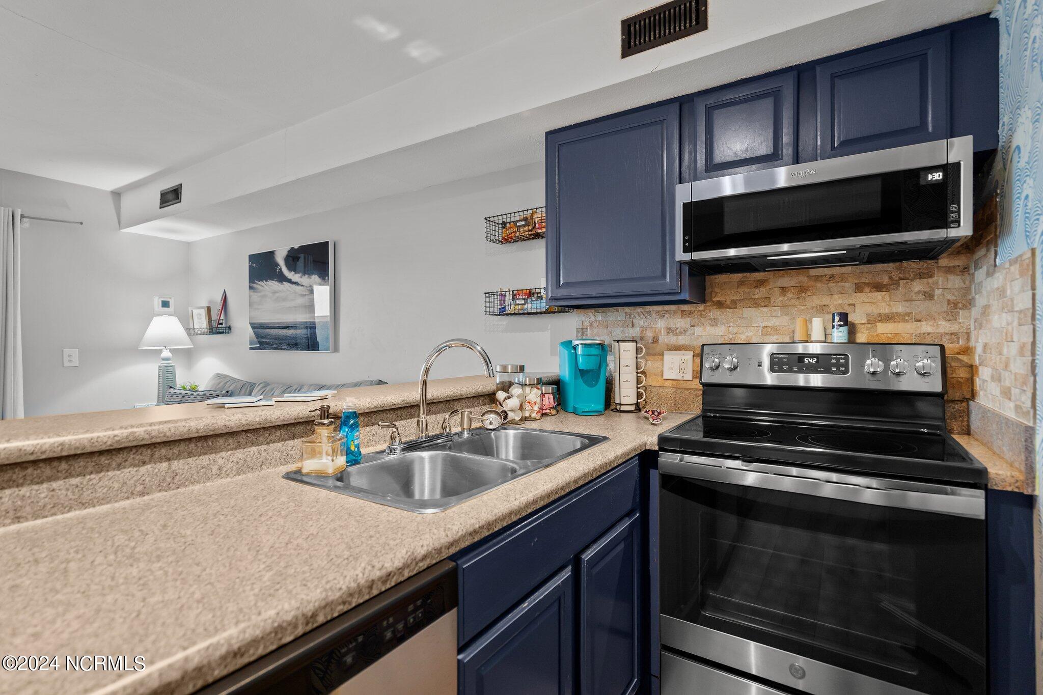 1600 Canal Drive A-20 Property Photo 12
