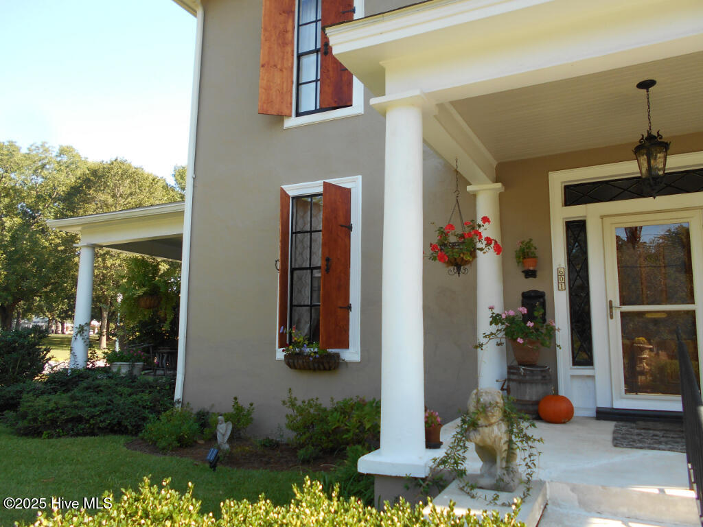 601 Saint Patrick Street Property Photo 3