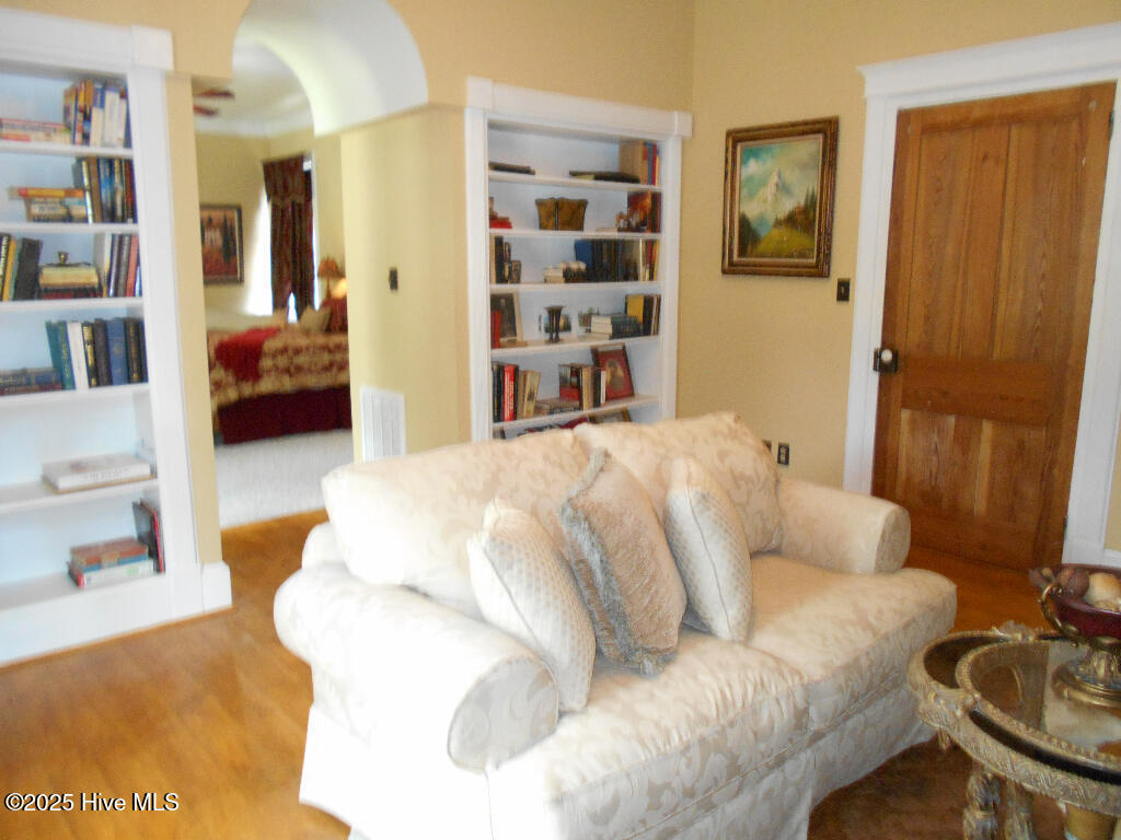 601 Saint Patrick Street Property Photo 43