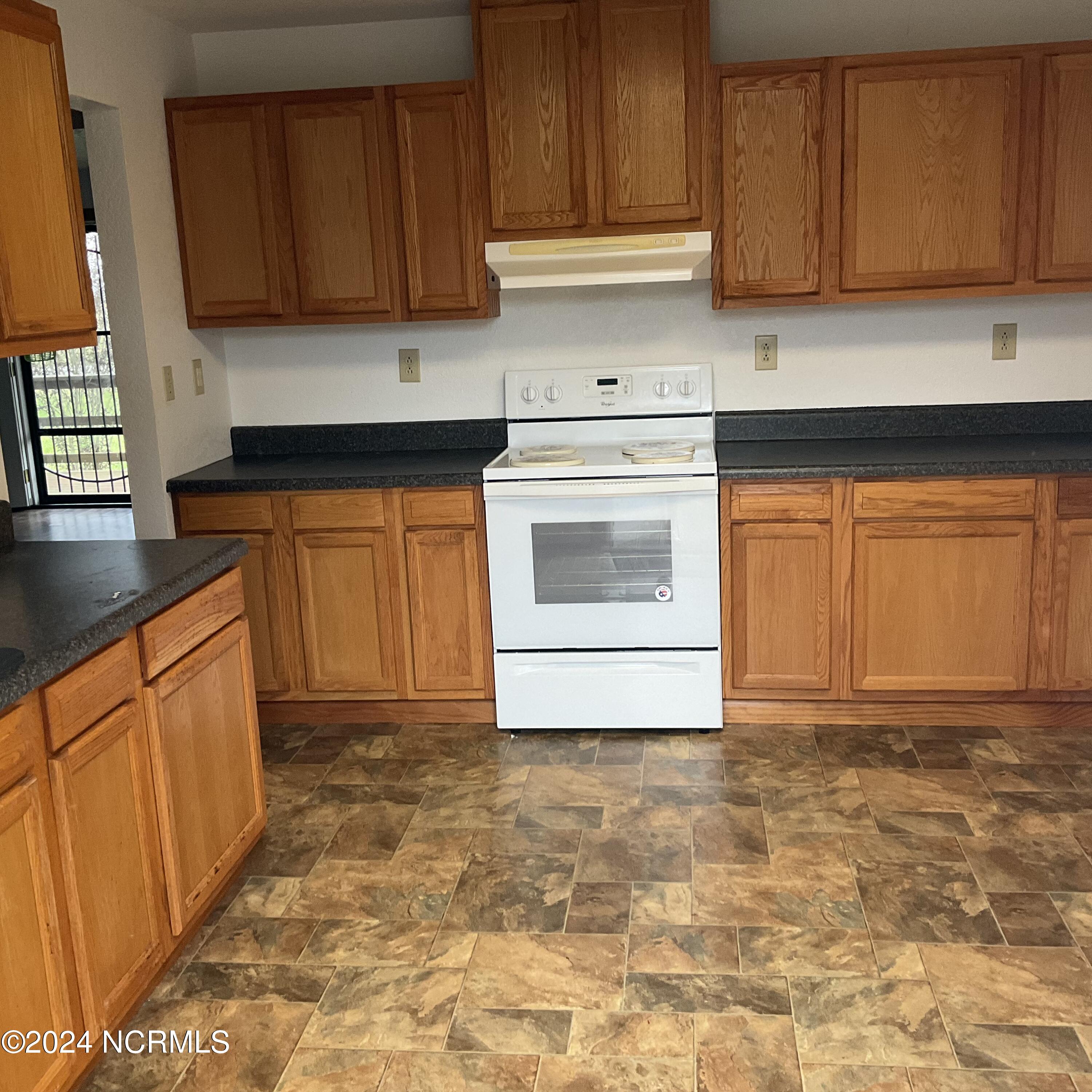 310 Poyners Road Property Photo 6