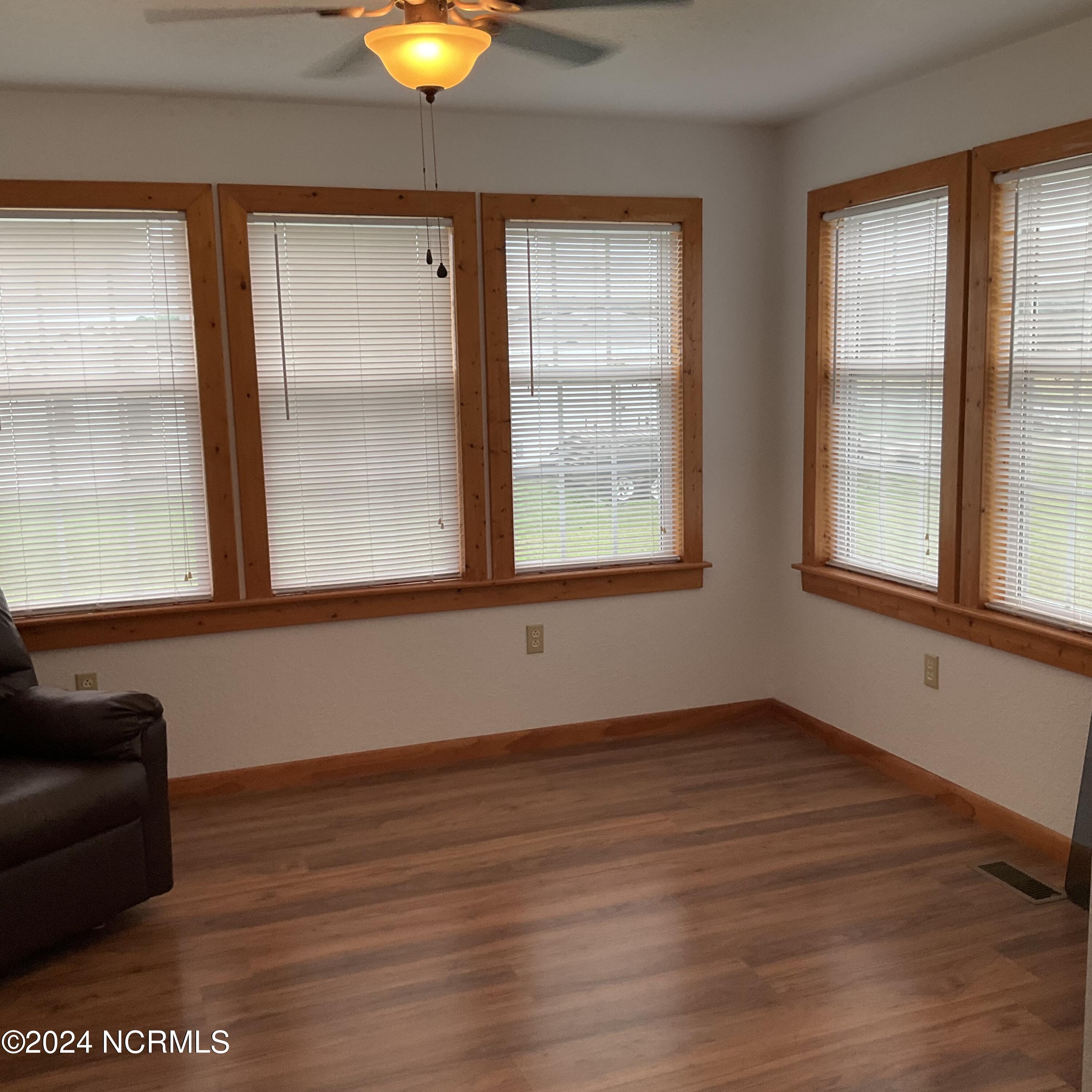 310 Poyners Road Property Photo 9
