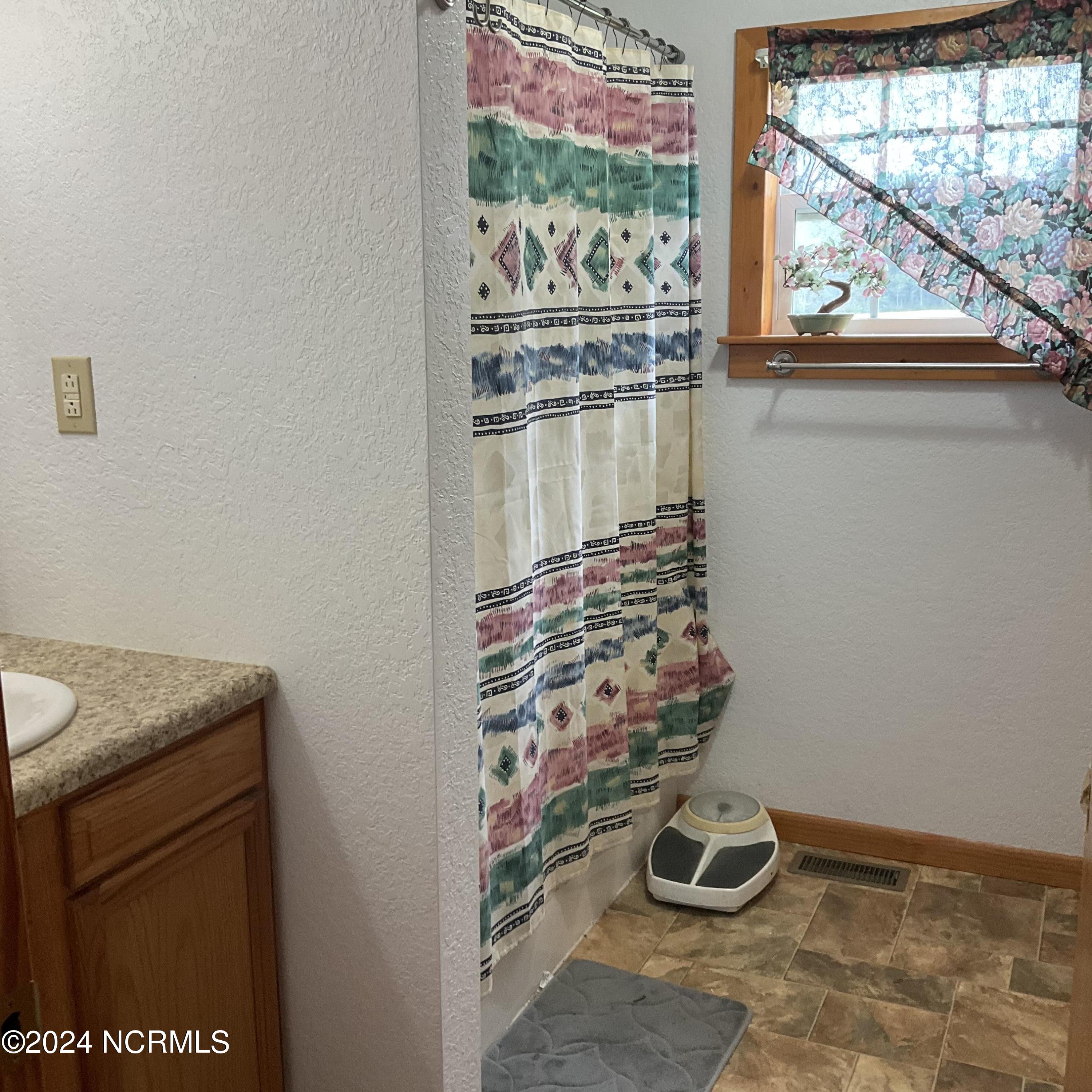 310 Poyners Road Property Photo 12