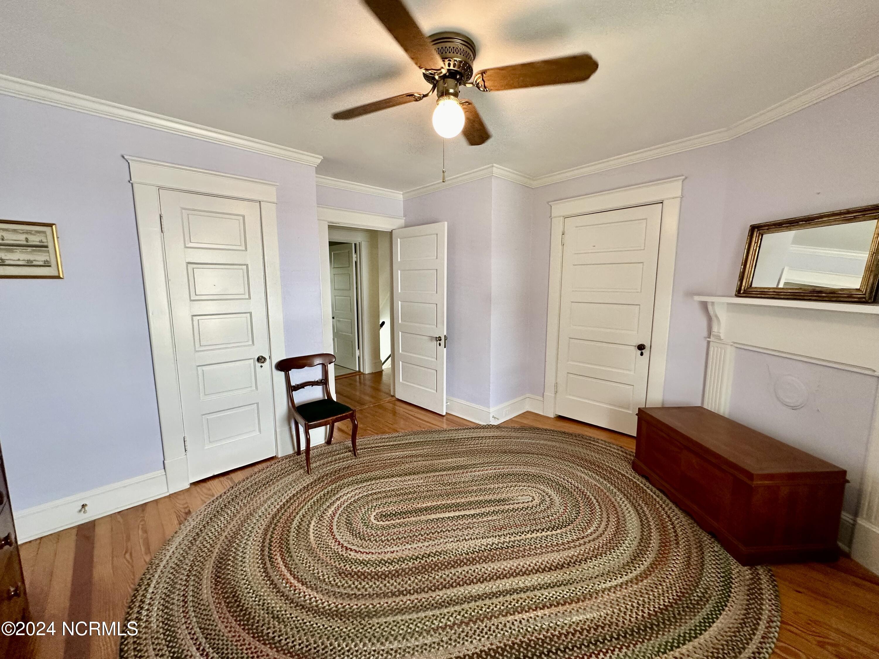 207 W Eden Street Property Photo 30